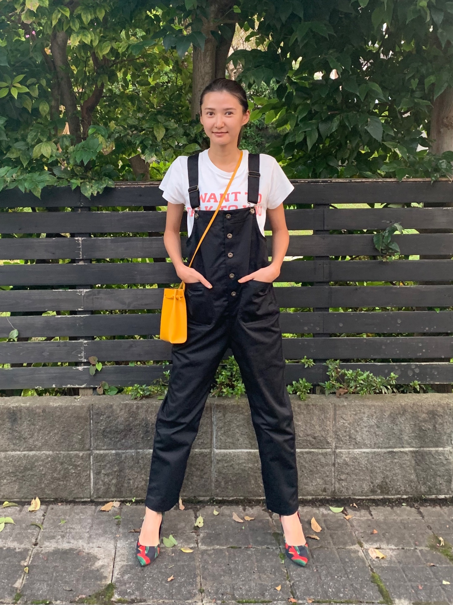 SLOBE IENA ウエスタンバックルレザーポシェット　ミニバッグ　チャイロ SLOBE IENA(スローブイエナ)の「SLOBE IENA ミニポシェット