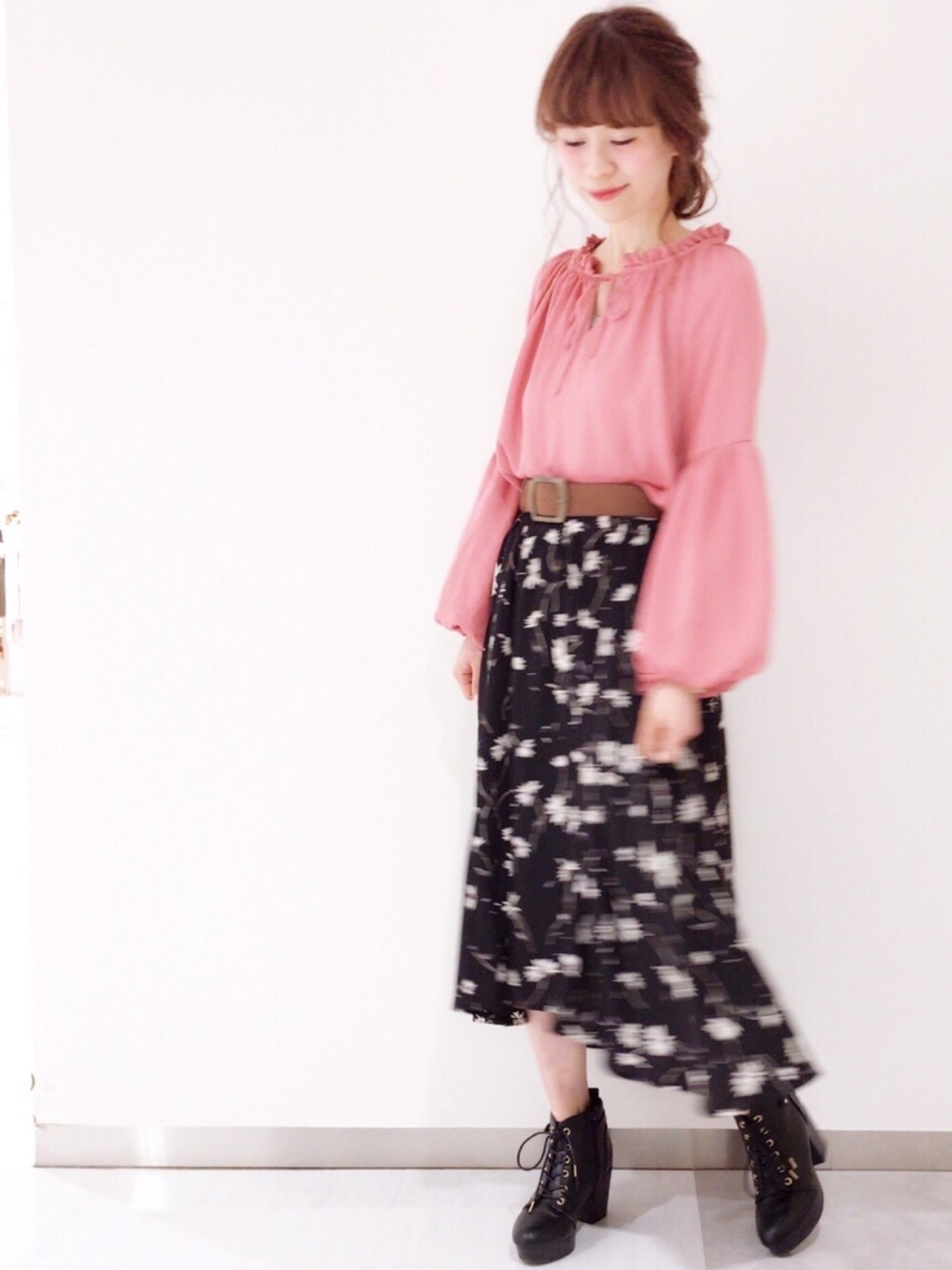 花柄フィッシュテールスカートを使った人気ファッション
