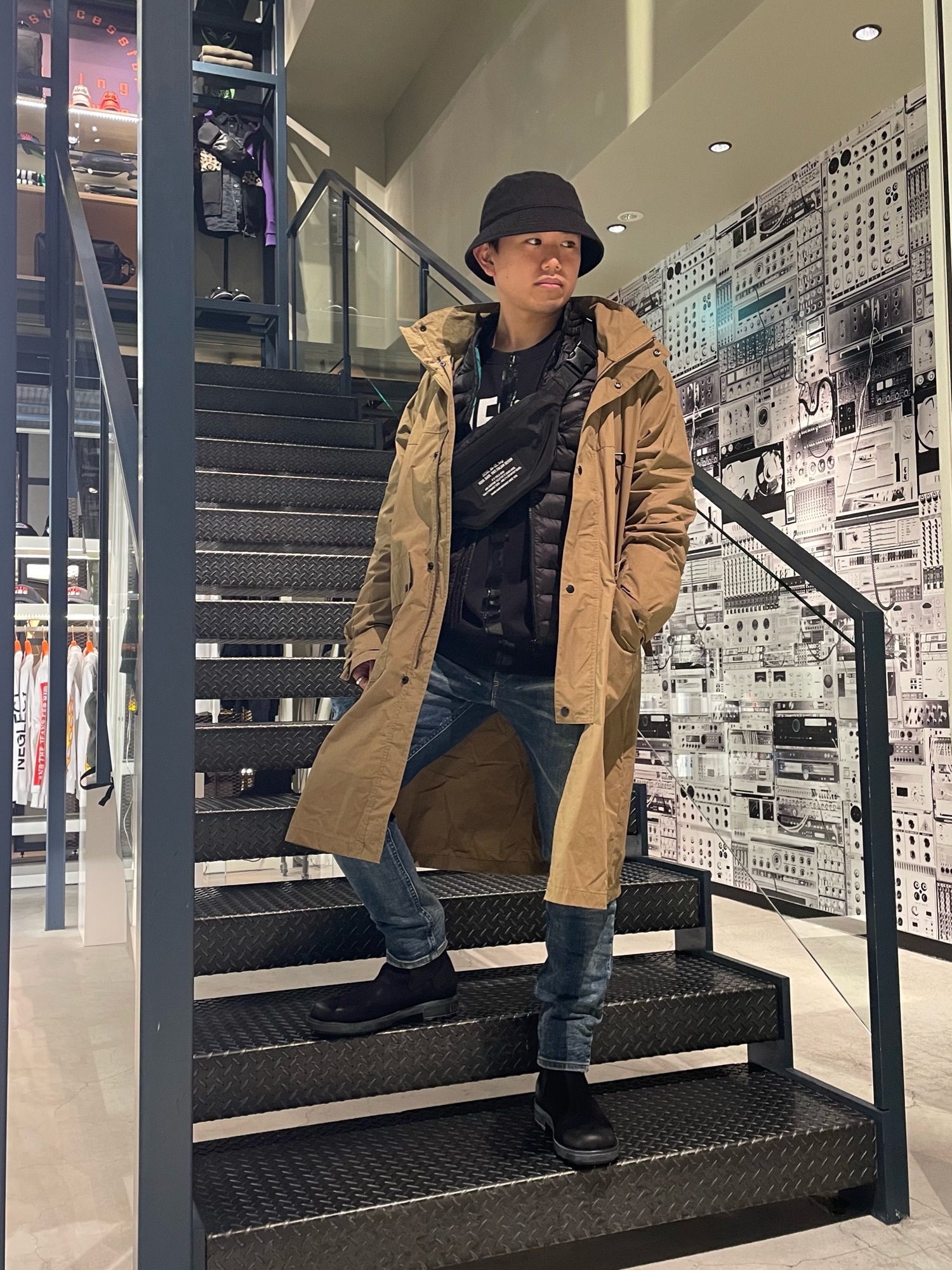 DIESEL / ロングコート/バーコードプリント/M/コットン/BLK/00E8F200 DIESEL（ディーゼル）の「メンズ ジャケット バーコードプリント