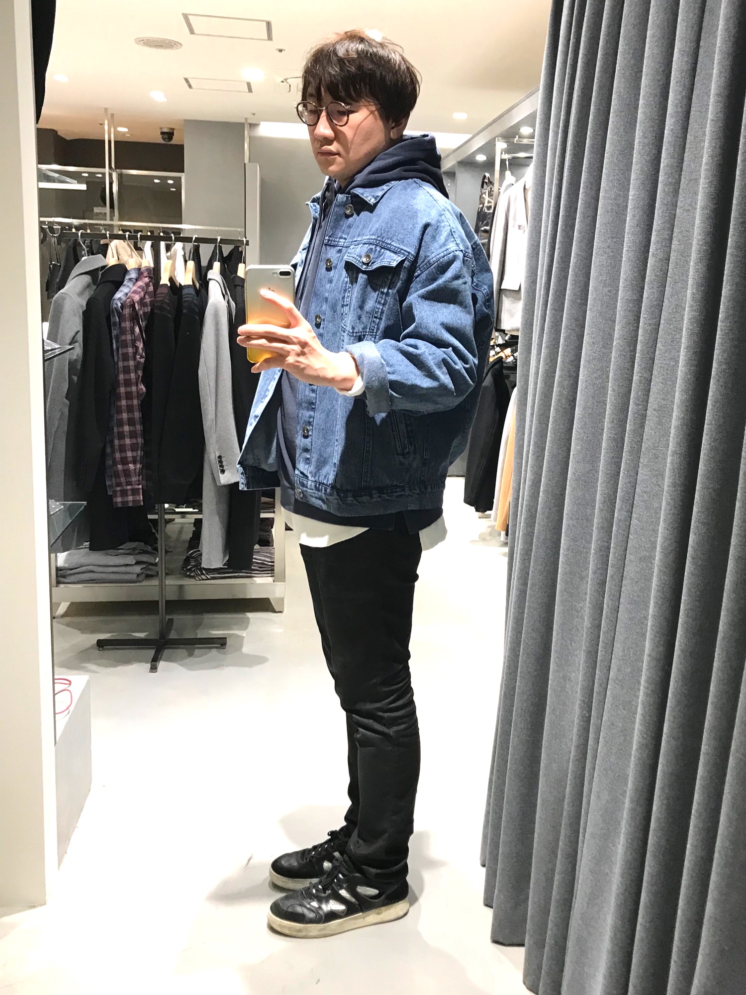 KATHARINE HAMNETT LONDON （キャサリンハムネットロンドン）の 