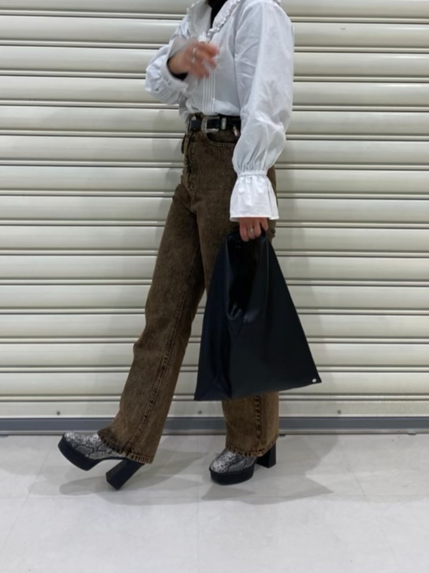 フランス発 セレカジ コーデ♪ Sandro 色あせ ジーンズ フランス発 セレカジ コーデ♪ Sandro 色あせ ジーンズ (sandro