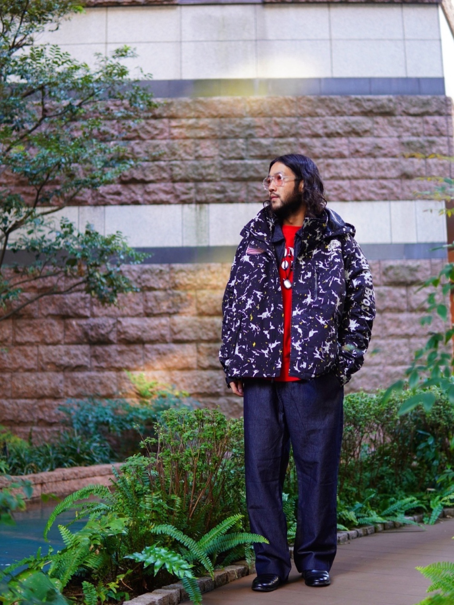 schottのスウェットを使った「セットアップ」の人気ファッション