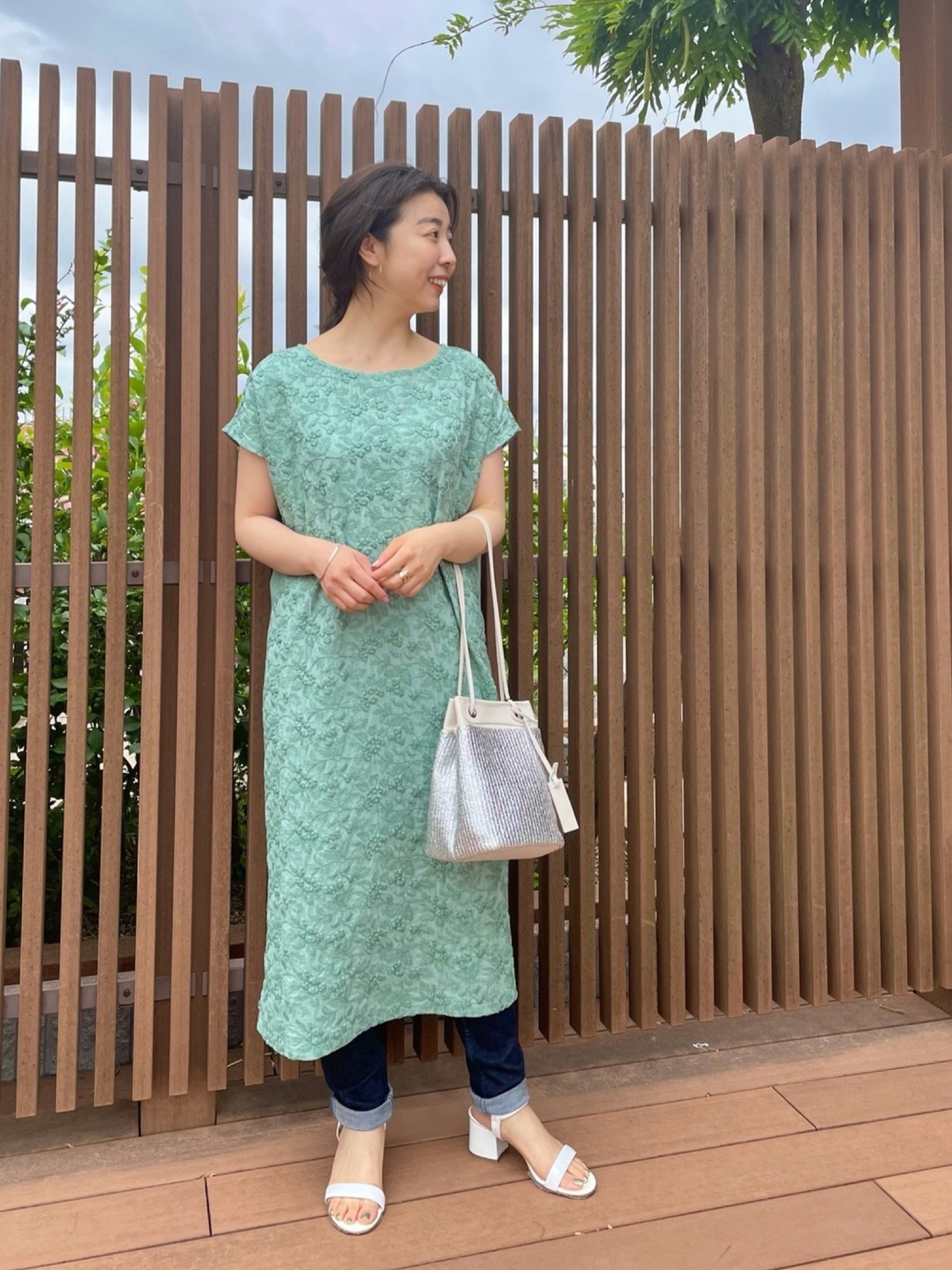 BEARDSLEY（ビアズリー）の「敦賀フロント刺繍ワンピース（ワンピース 