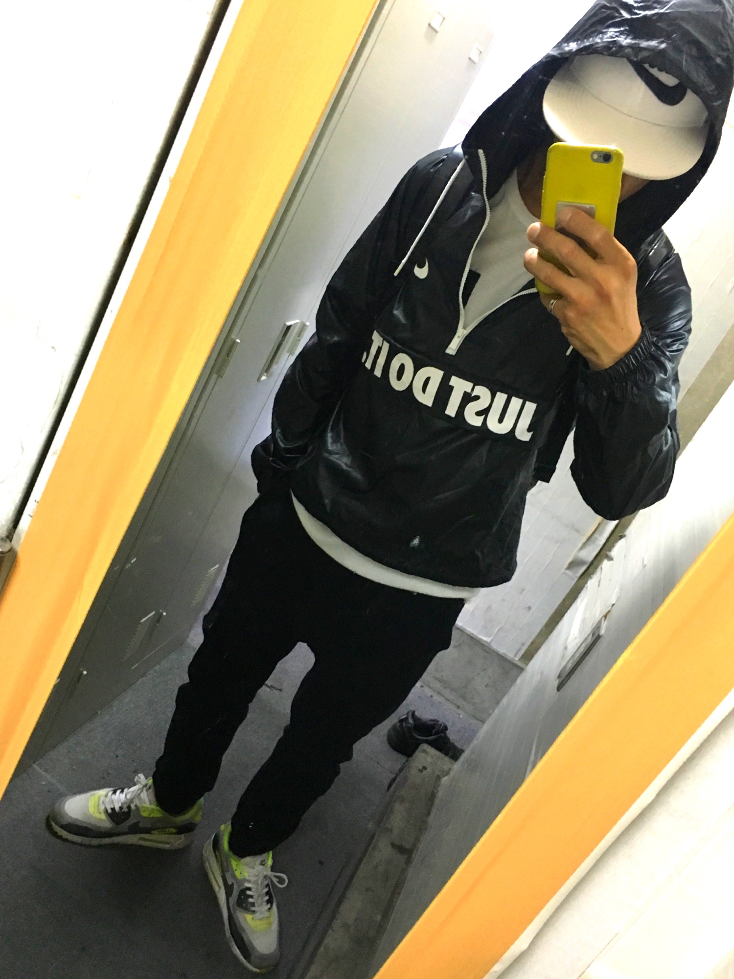 NIKE ナイキ ブルゾン（その他） カーキ S 3600225E0271 NIKE（ナイキ）の「NIKE / シティ パッカブル ジャケット