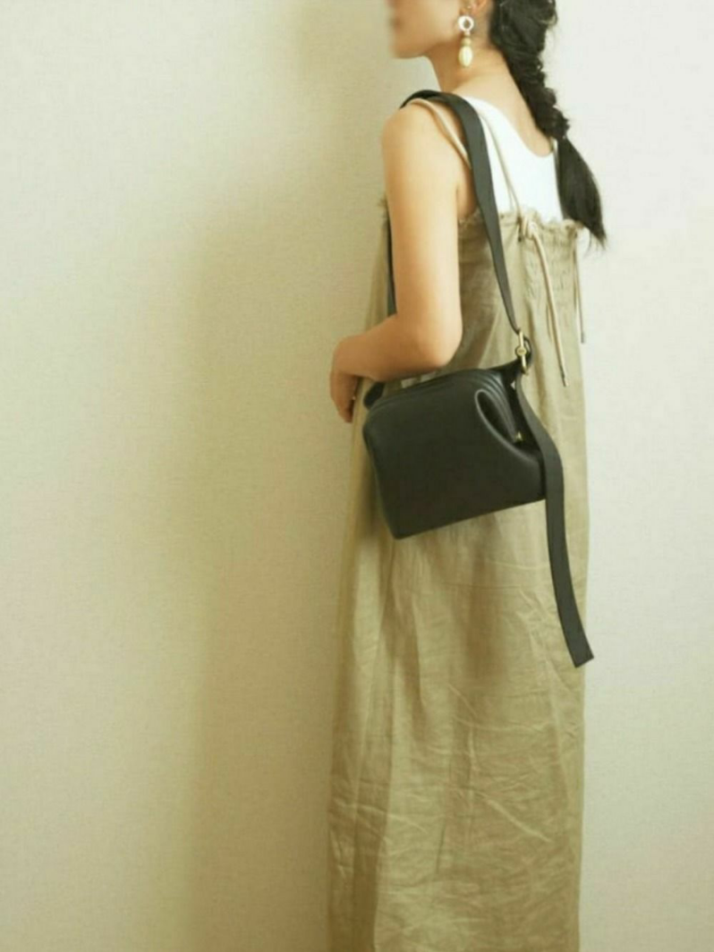 Ameri（アメリ）の「MEDI ROPE STRAP TUCK DRESS（ワンピース