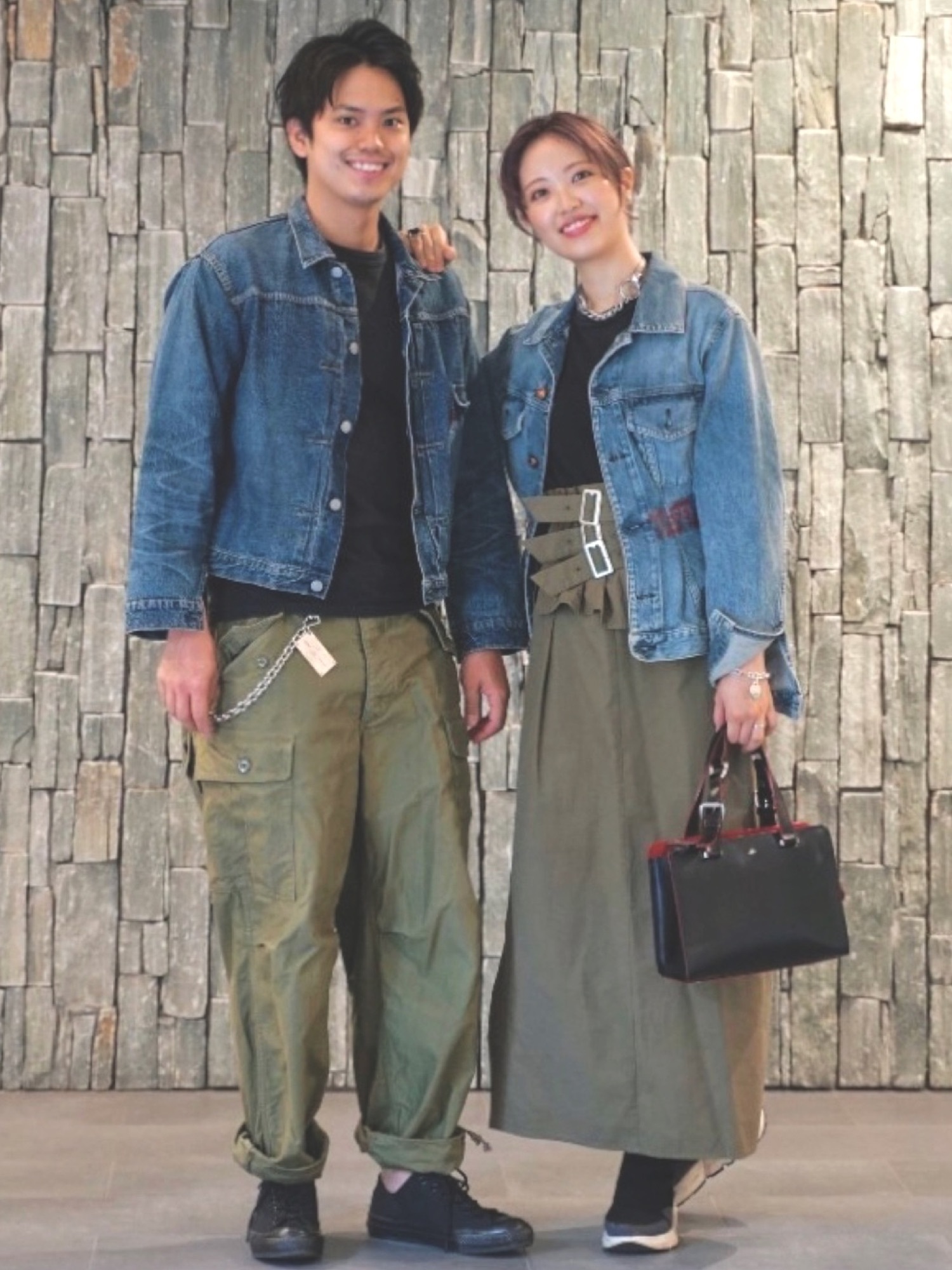 Alexander McQueenのウォレットチェーンを使った人気ファッション
