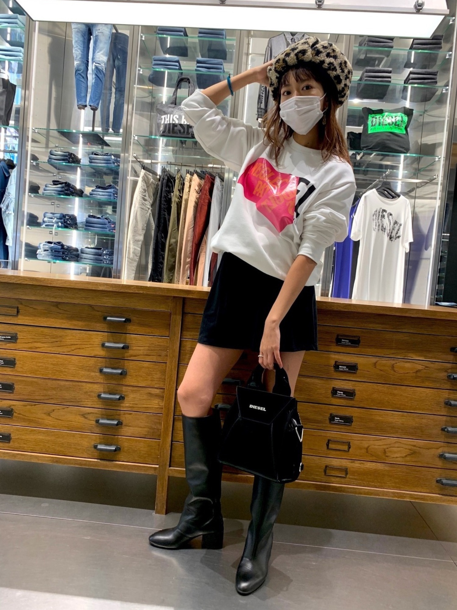 DIESEL（ディーゼル）の「メンズ スウェット NEGLECT ADULT