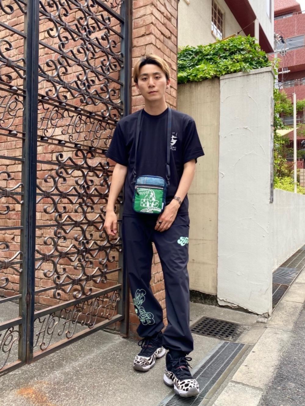 ヒステリックグラマー ボディバッグ STUDS CANVAS クロスボディーバッグ（ショルダーバッグ