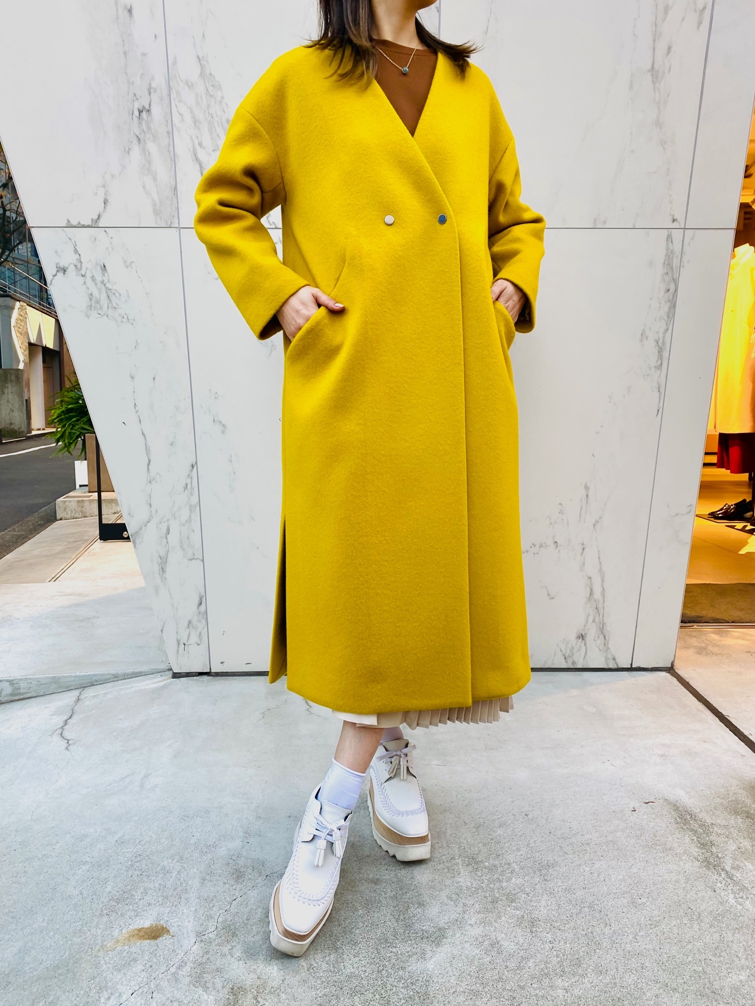 ELENDEEK（エレンディーク）の「Vネックロングコート（ステンカラー