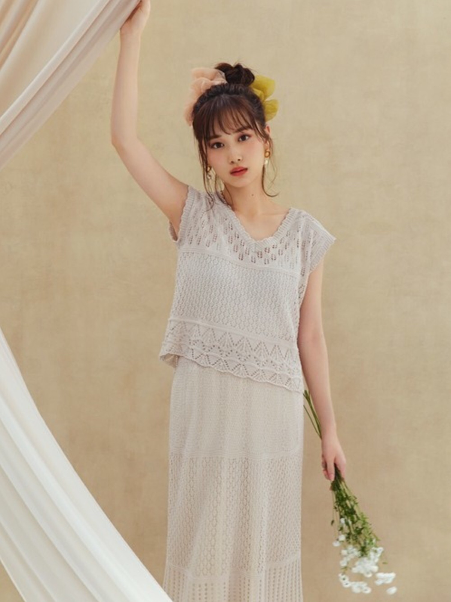 GRL（グレイル）の「透かし編みニットXスカートセット