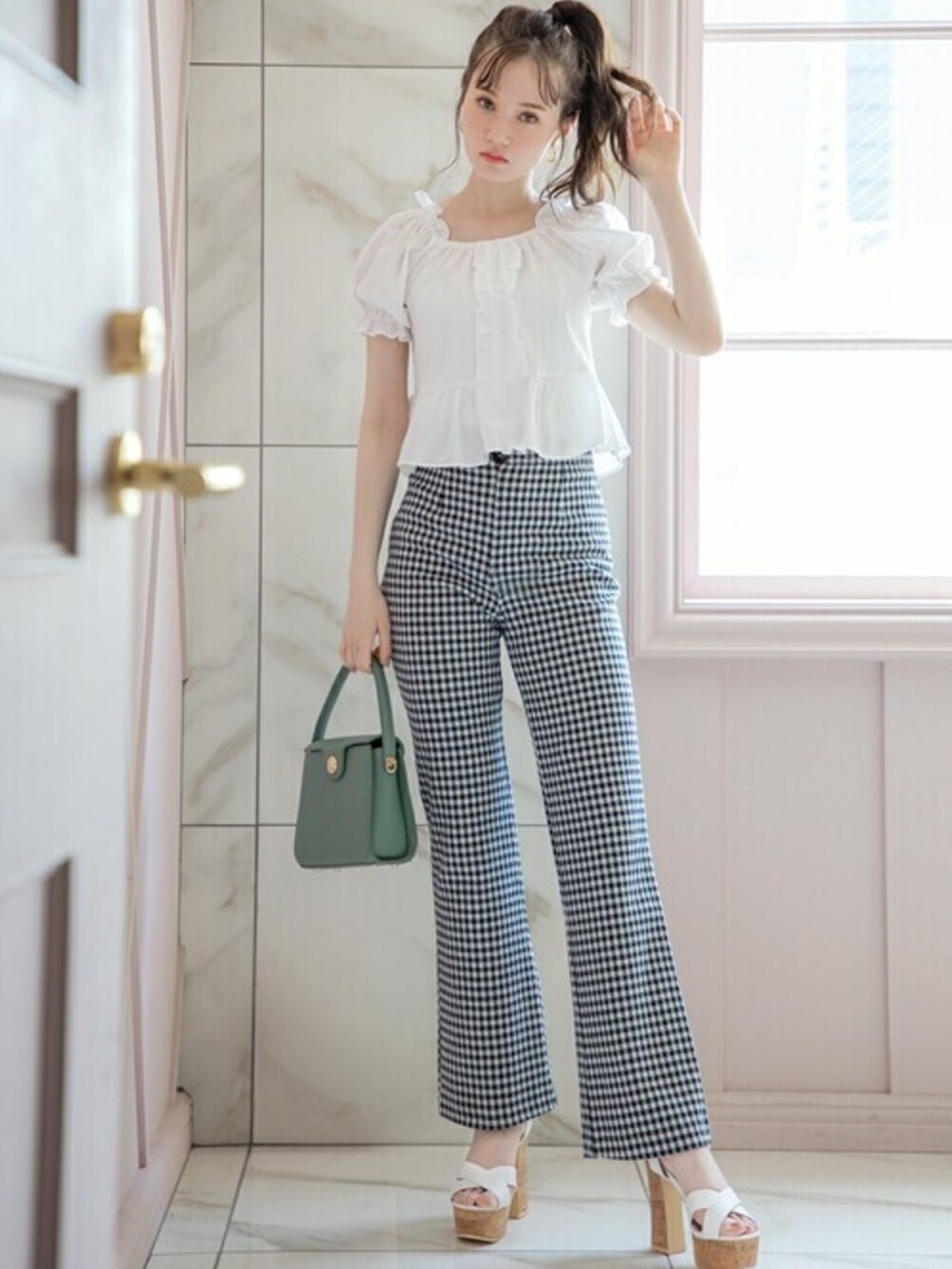 taara clothing ギンガムチェック柄フレアパンツ ギンガムチェックフレアパンツを使ったショップスタッフの人気