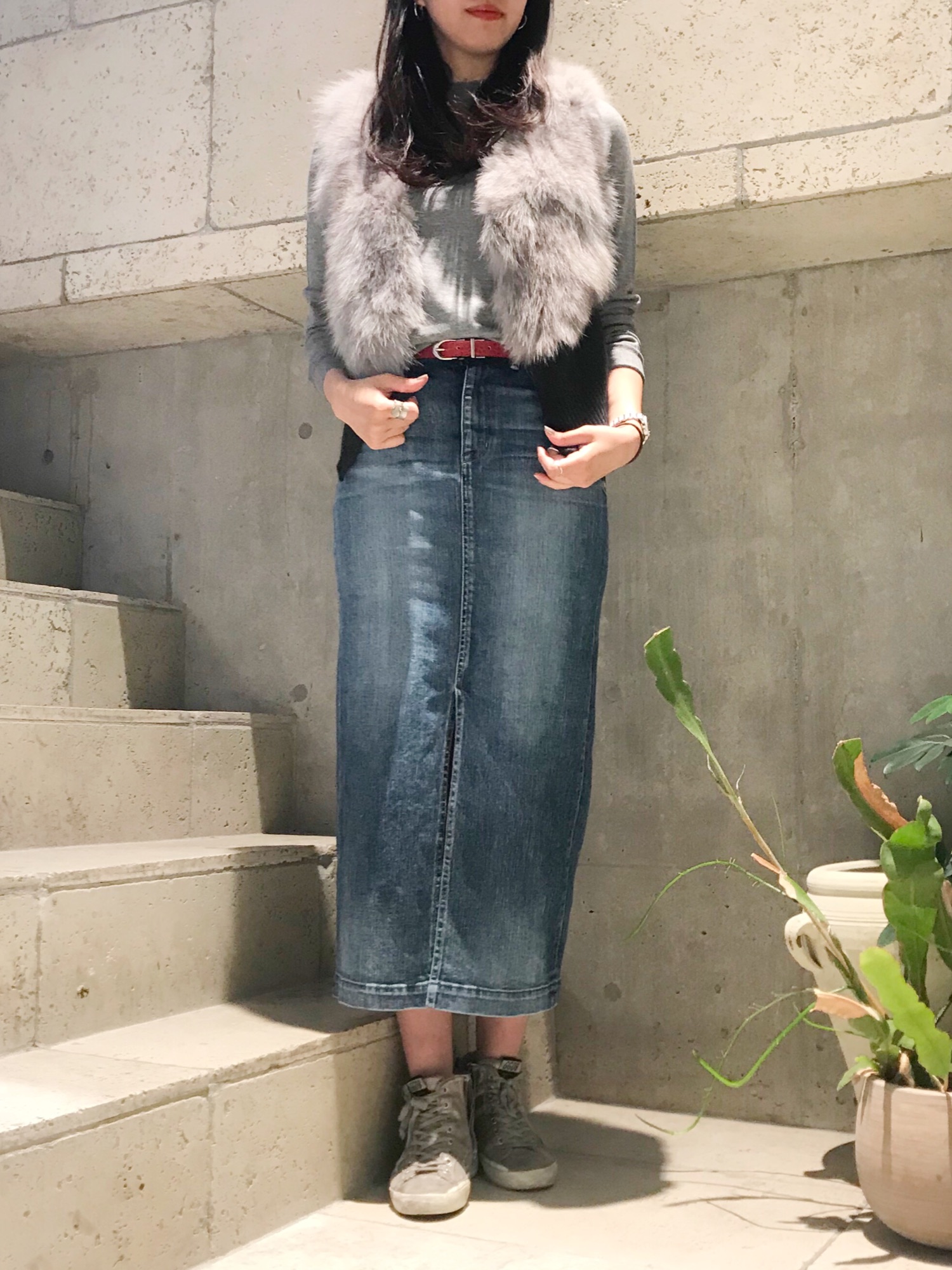 YANUK（ヤヌーク）の「YANUK スリット タイト ロングスカート