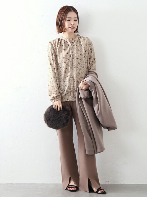 美品 La Totalite ナシジプリントギャザーネックロングスリーブブラウス 追加》ナシジプリントギャザーネックロングスリーブブラウス◇ | ラ