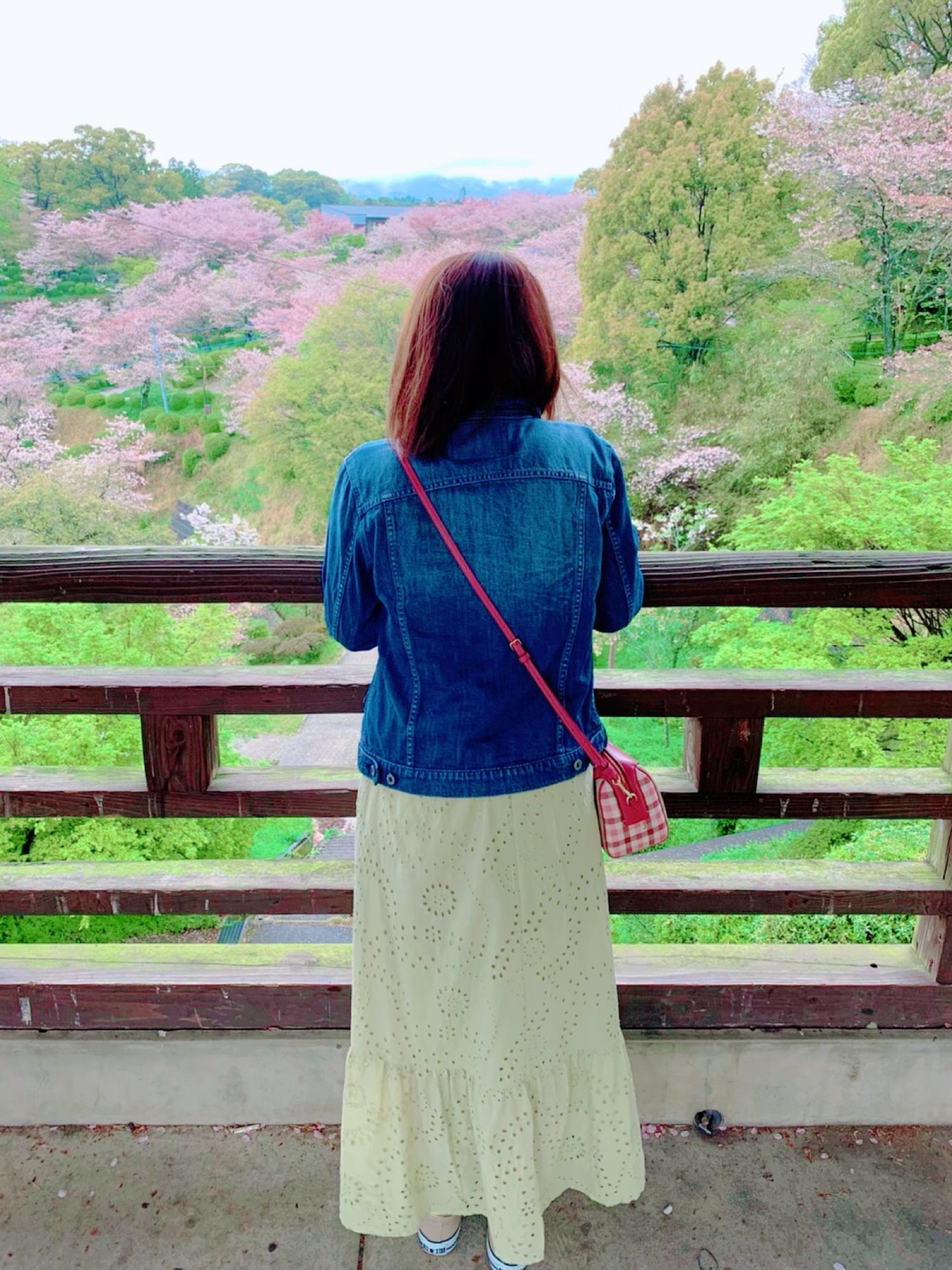 GU（ジーユー）の「コットンレースティアードロングスカート（その他