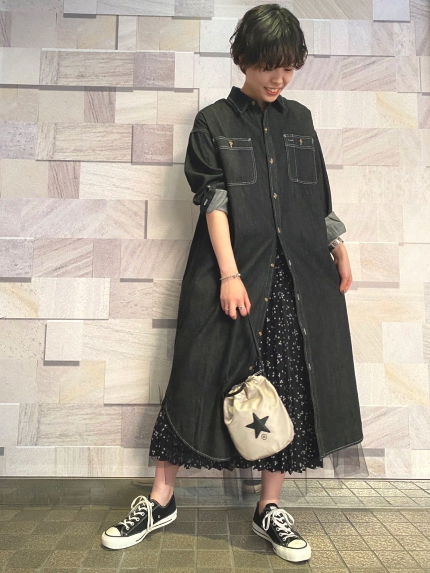 【新品タグ付き】converseTOKYO チュールプリーツスカート 黒 フリー ASYMMETRY SHINY PLEATS SKIRT｜CONVERSE TOKYO (コンバース