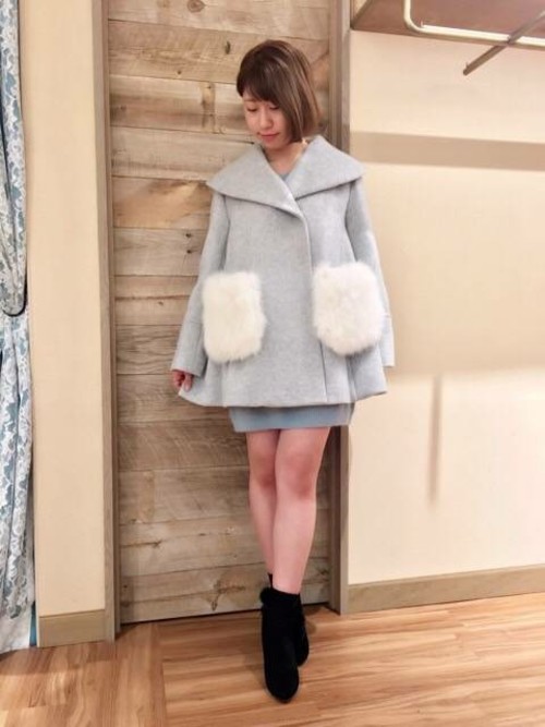 DEICY（デイシー）の「ファーポケットフレアーコート（その他アウター