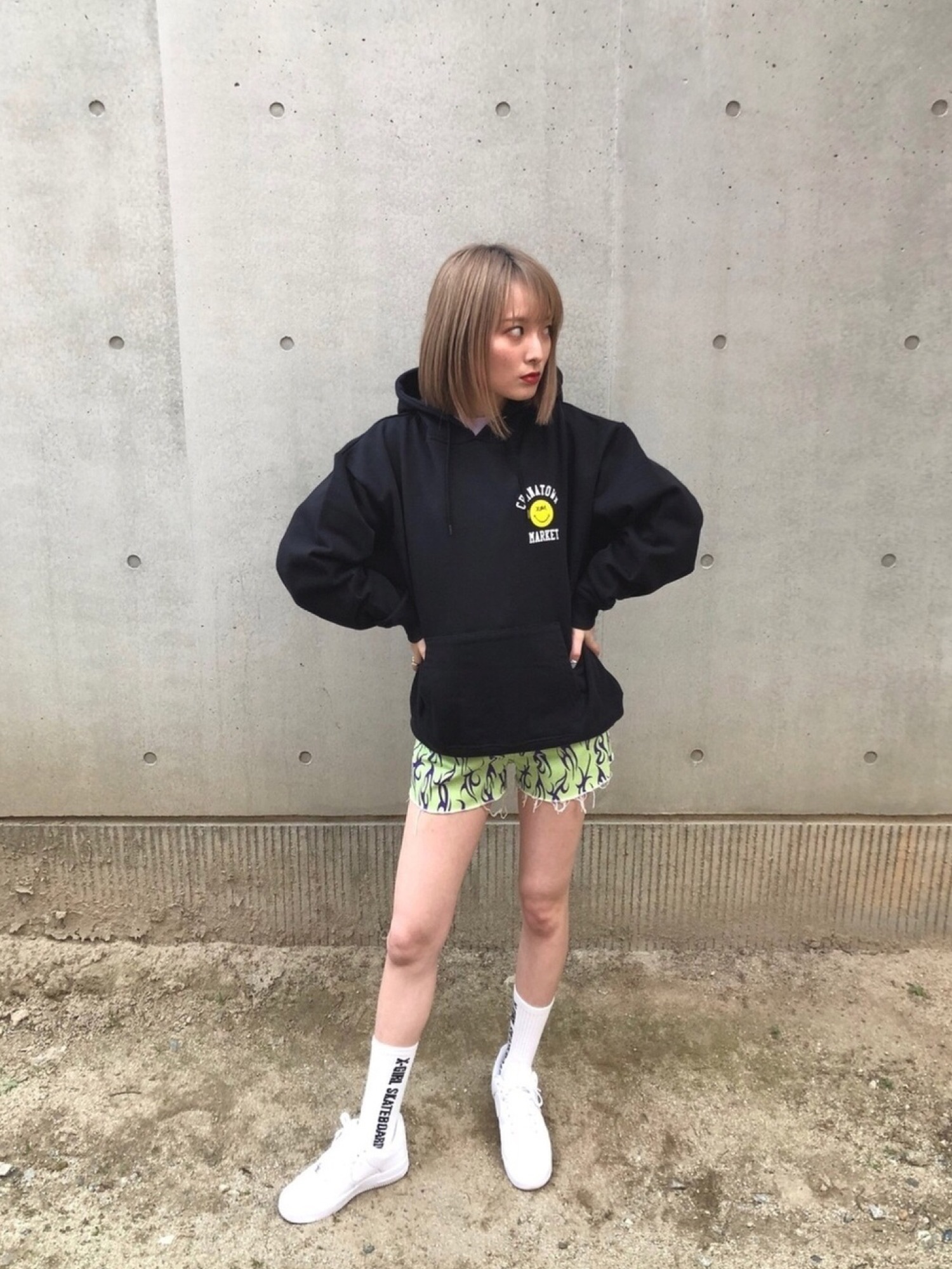 X-girl（エックスガール）の「X-girl × CHINATOWN MARKET SMILEY(R