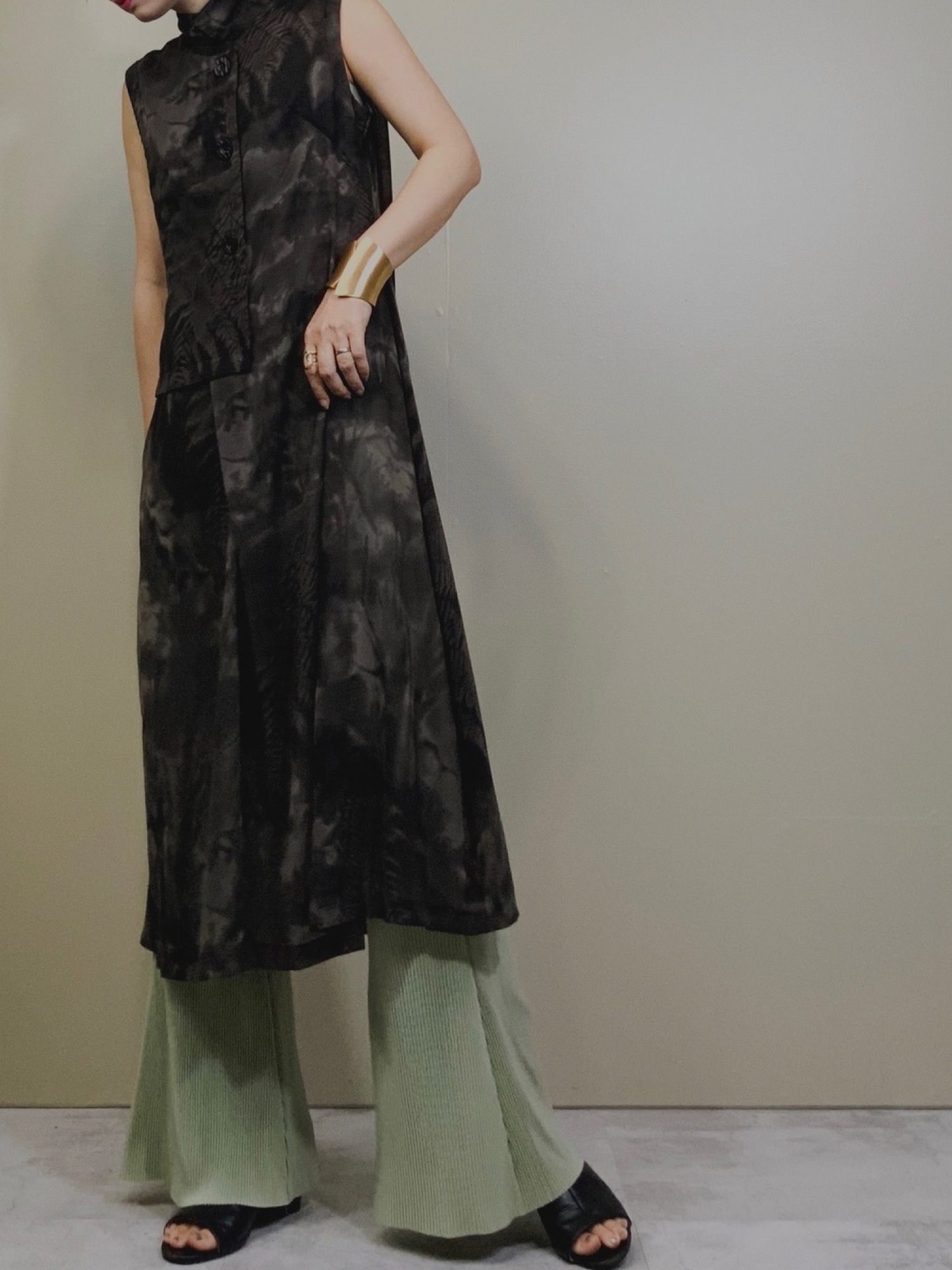 ❤️エイココンドウ（EIKO KONDO）の半袖ワンピース❤️