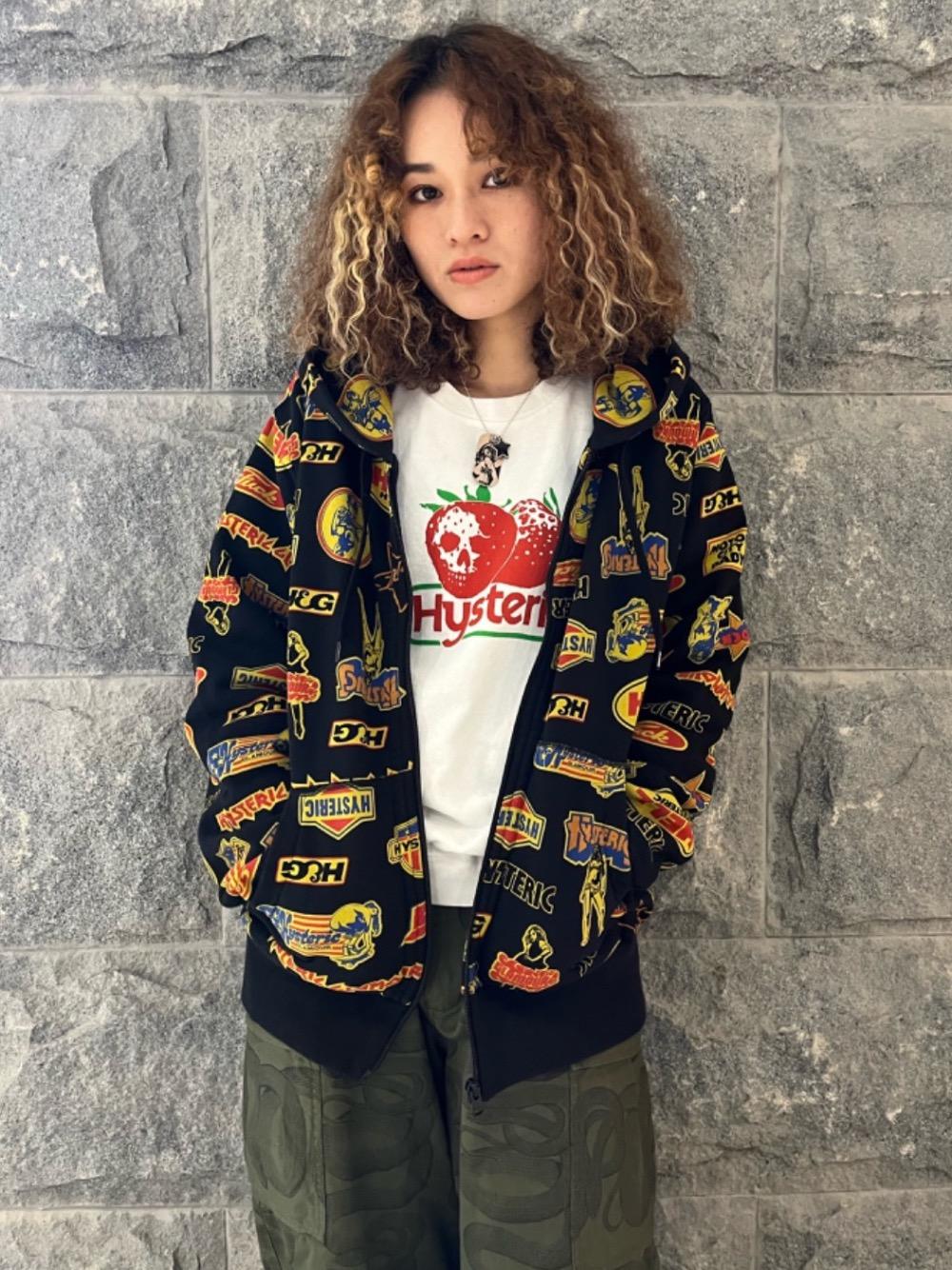 レア！【HYSTERIC GLAMOUR】ROCK CITY柄 パーカー ブラック XL HYSTERIC GLAMOUR - ROCK CITY柄 パーカー / ブラック | Tempt