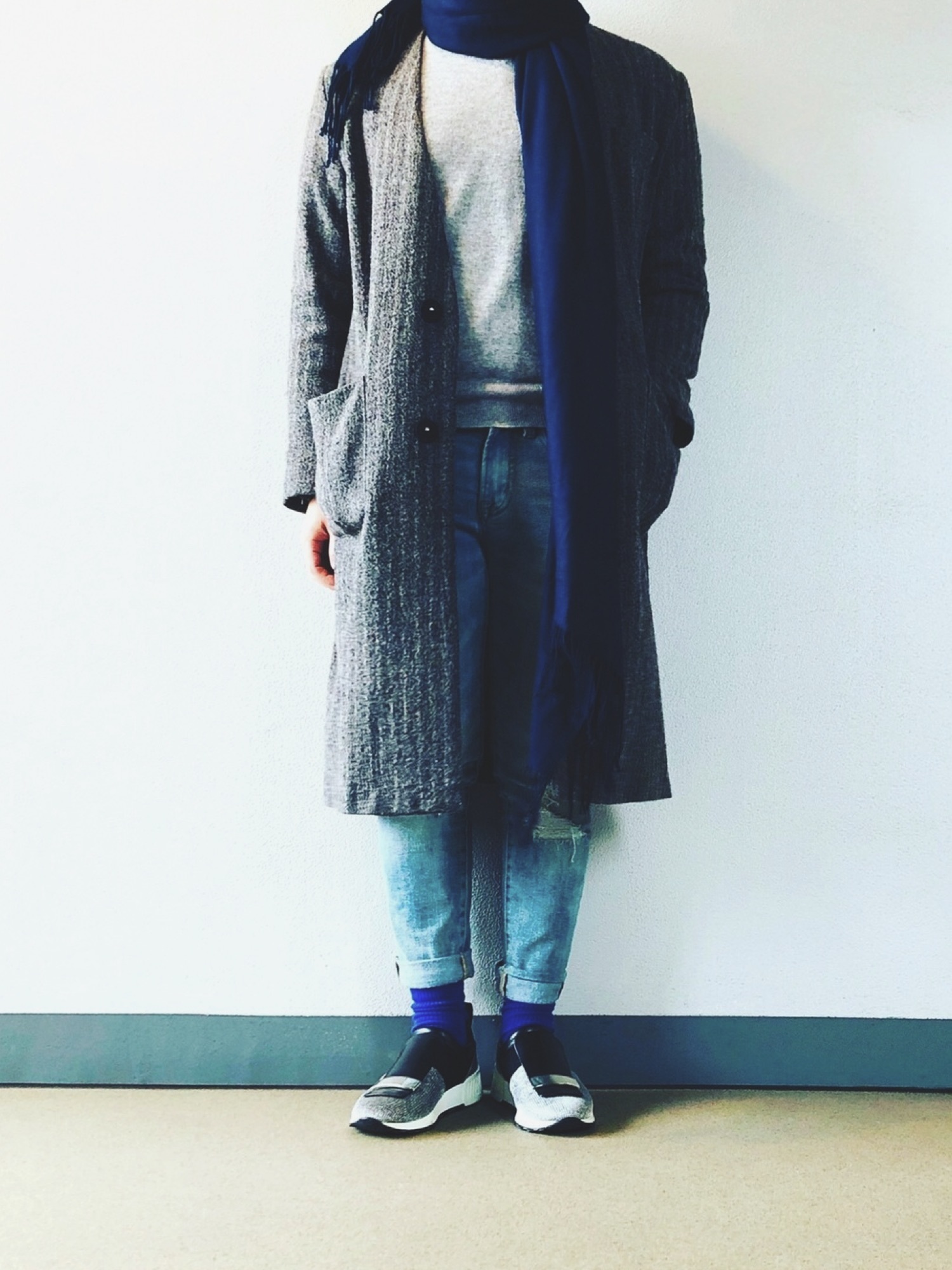 OUTILのノーカラージャケットを使ったメンズ人気ファッション