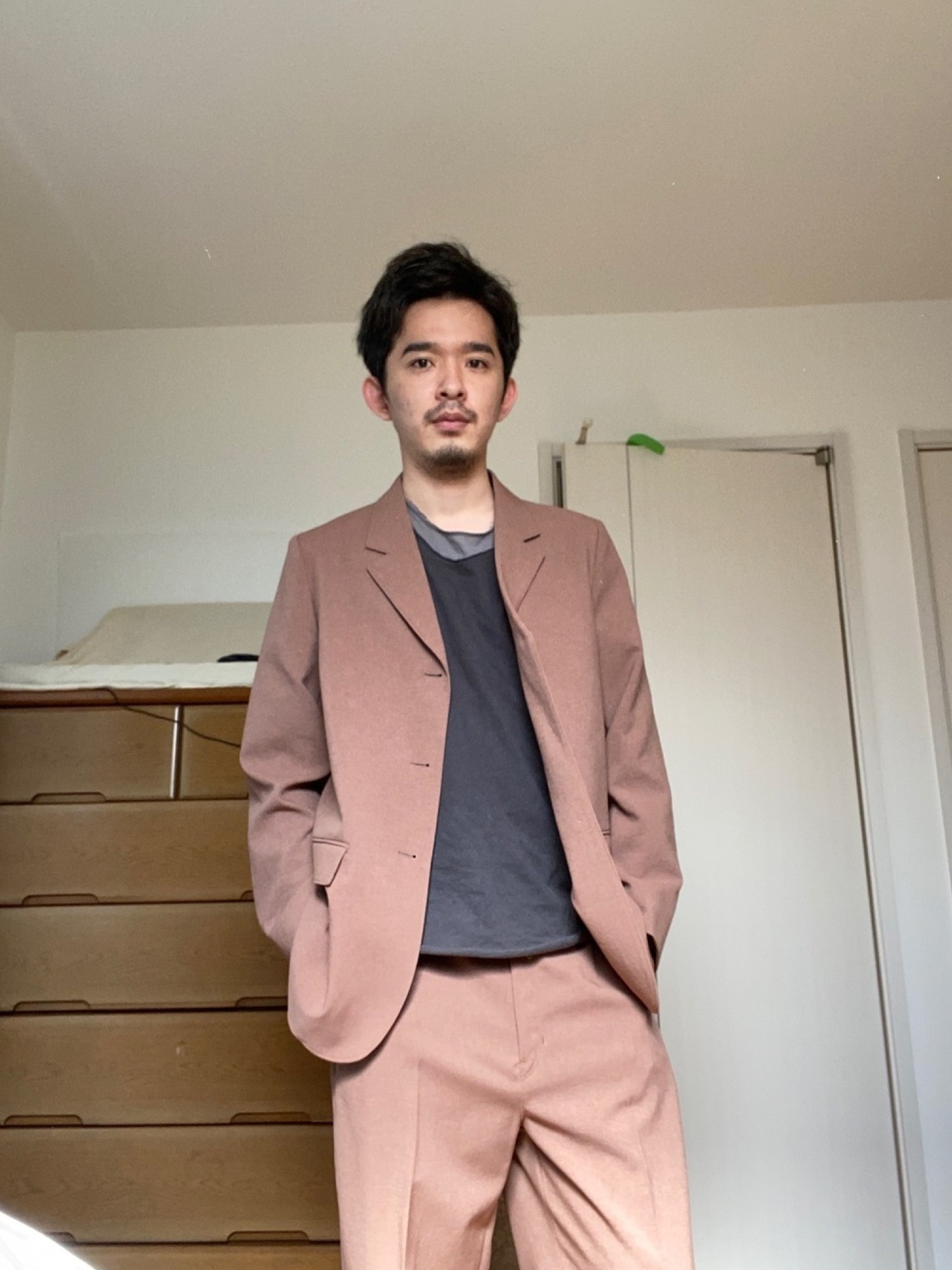 UNIQLOのセットアップを使った「オーバーサイズ」のメンズ人気 