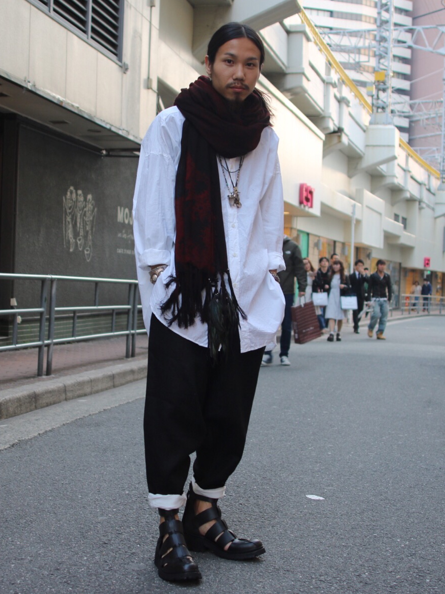 KMRii（ケムリ）の「KMRii/ケムリ/MAGNOLIA STOLE/RED（ストール