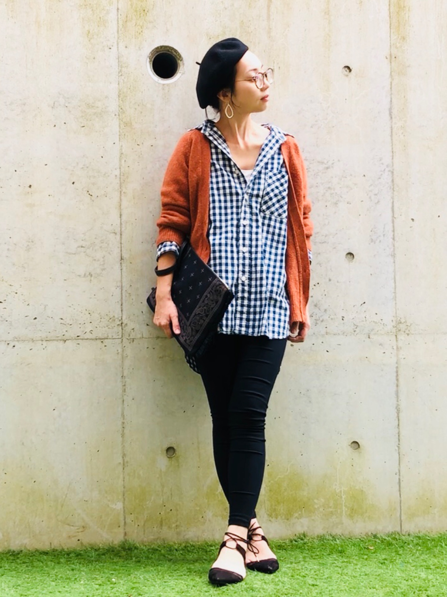 カーディガン/ボレロ（オレンジ系）を使った「ギンガムチェック