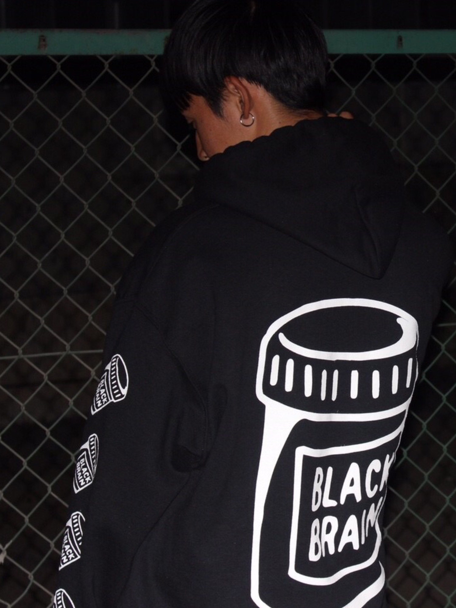 パーカーを使った「BLACK BRAIN」の人気ファッションコーディネート - WEAR