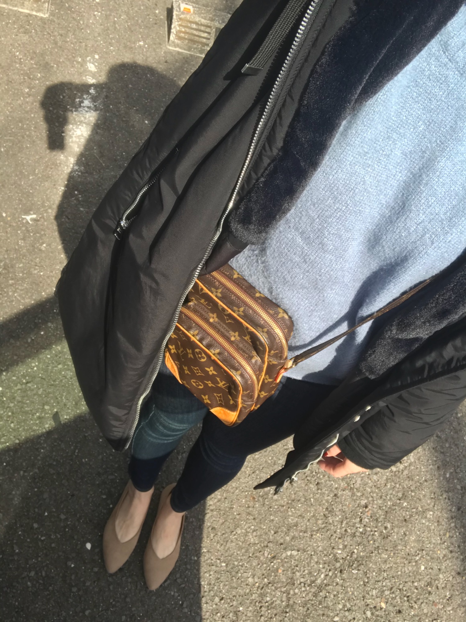 【コーデに華やかさをプラス♪】Louis Vuitton ショルダーバッグ MICHIKA.K|LOUIS VUITTONのショルダーバッグを使った