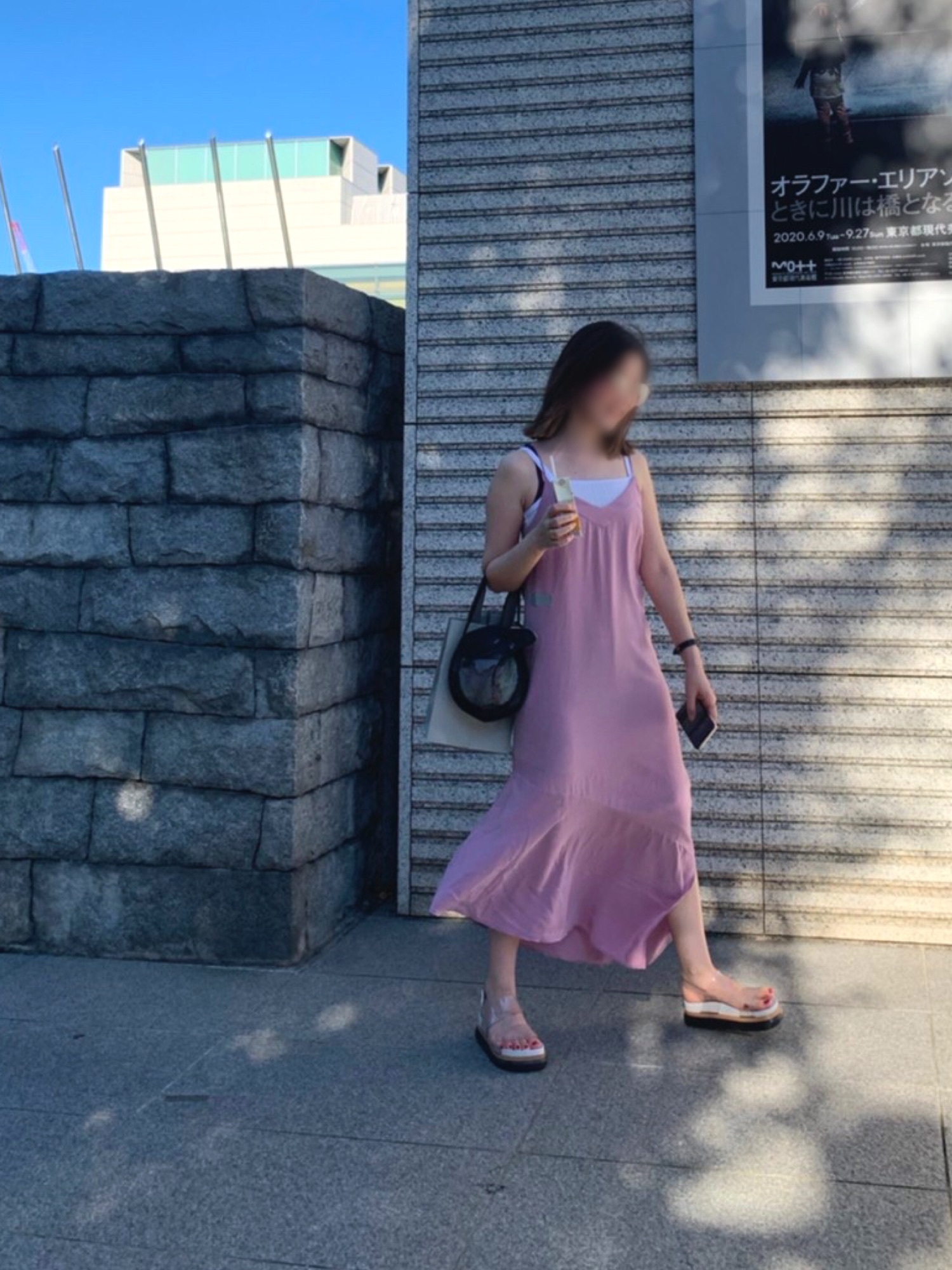 Ron Hermanのキャミソールを使った人気ファッション