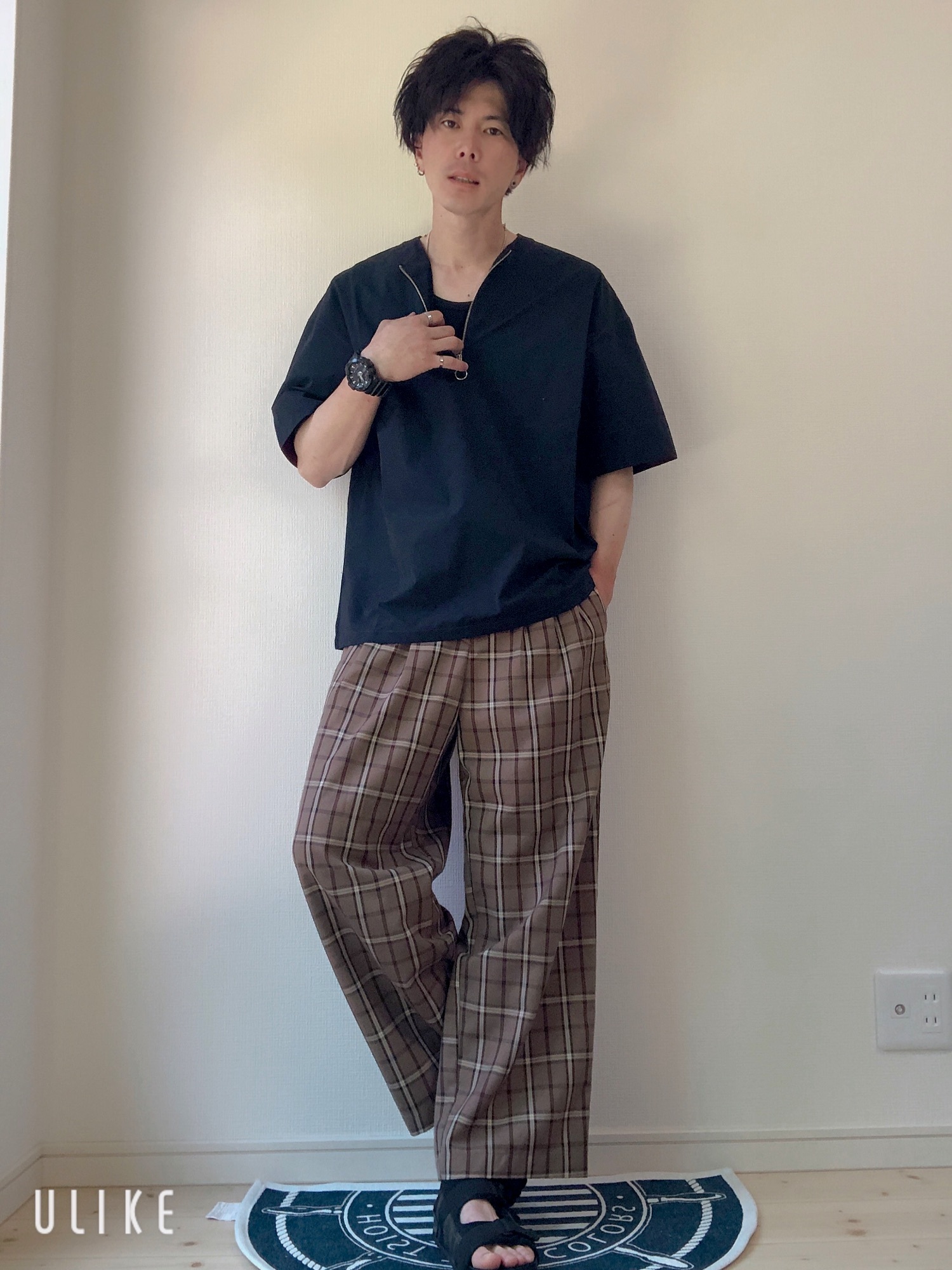 anown（アノン）の「配色ステッチハーフジップ 半袖Tシャツ 