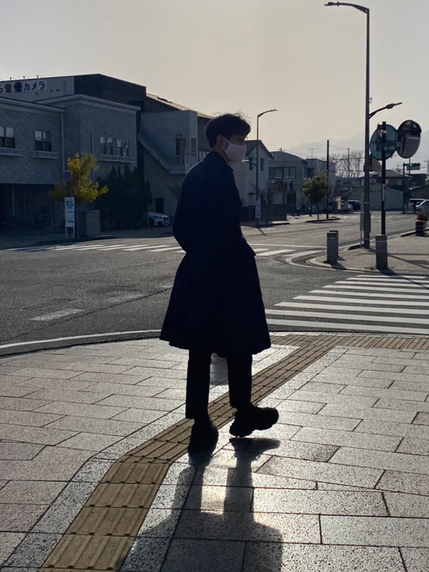 Sans limiteのトレンチコートを使ったメンズ人気ファッション