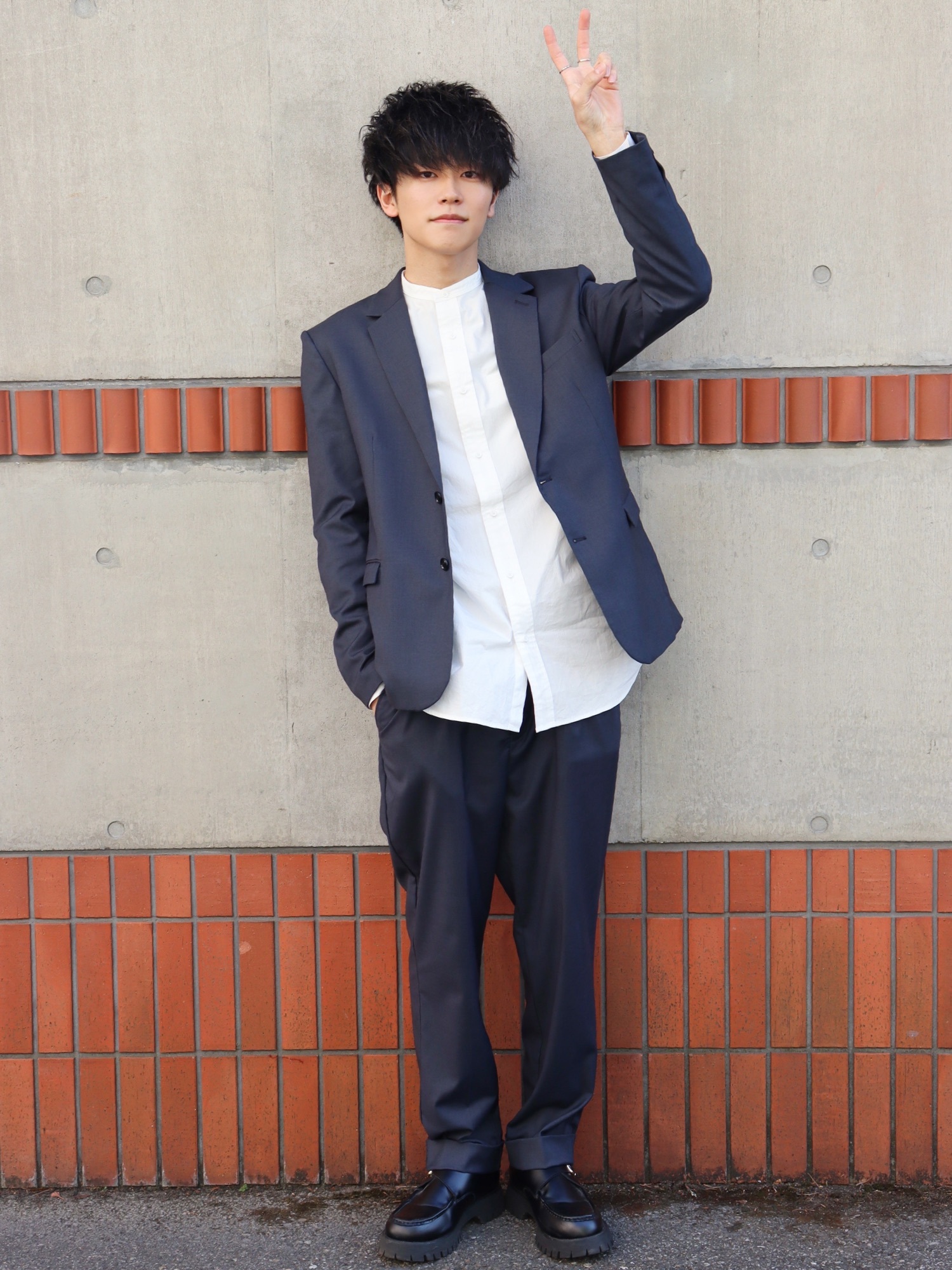 CASPER JOHN（キャスパージョン）の「Tailored Jacket & Slim Slacks