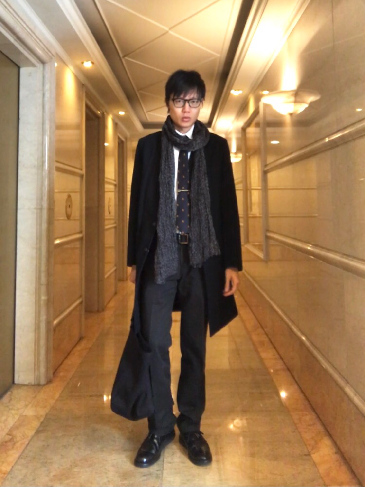 RAGS McGREGOR のチェスターコートを使った人気ファッション