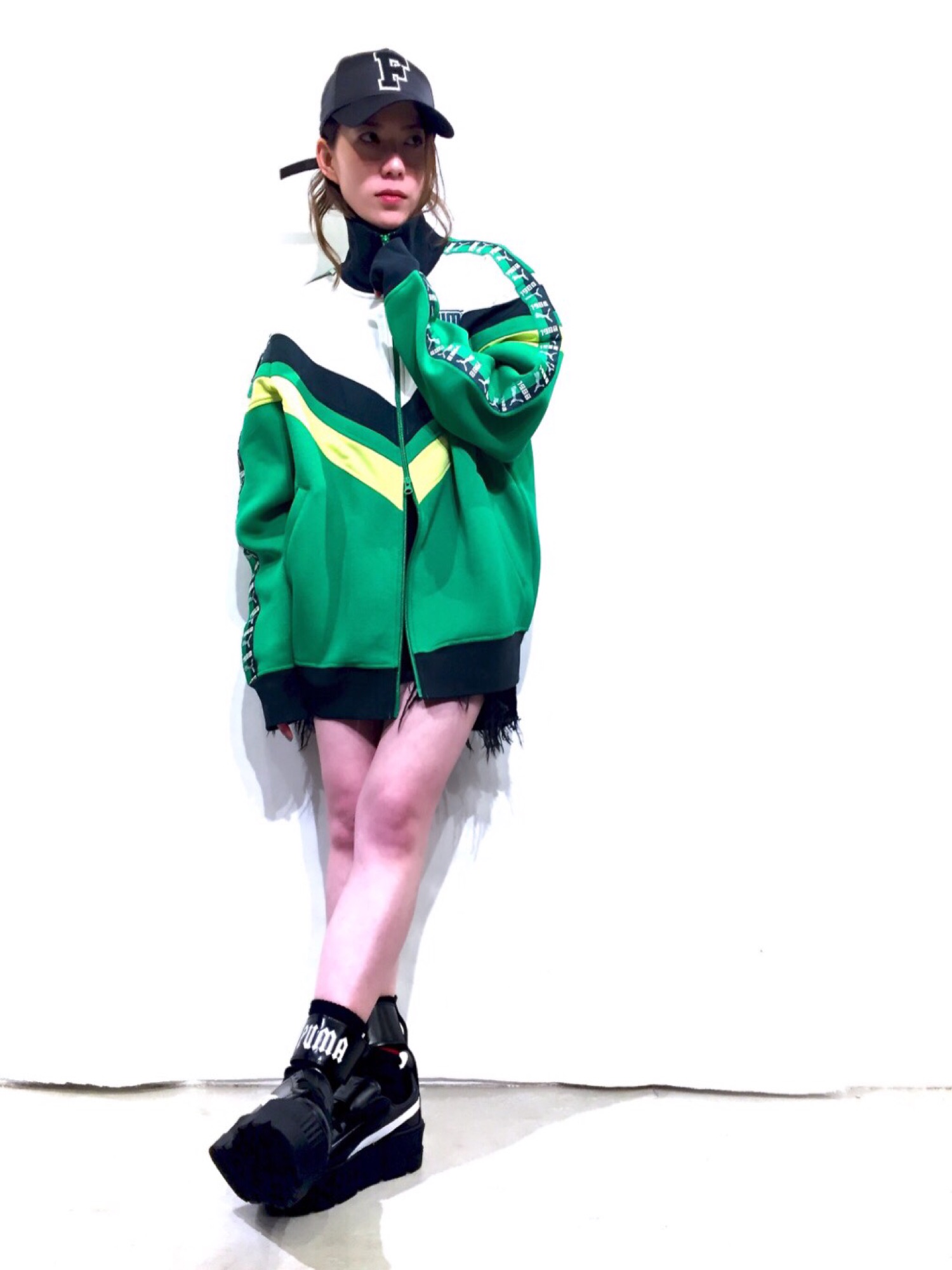 FENTY PUMA by Rihannaのジャージを使った人気ファッション 