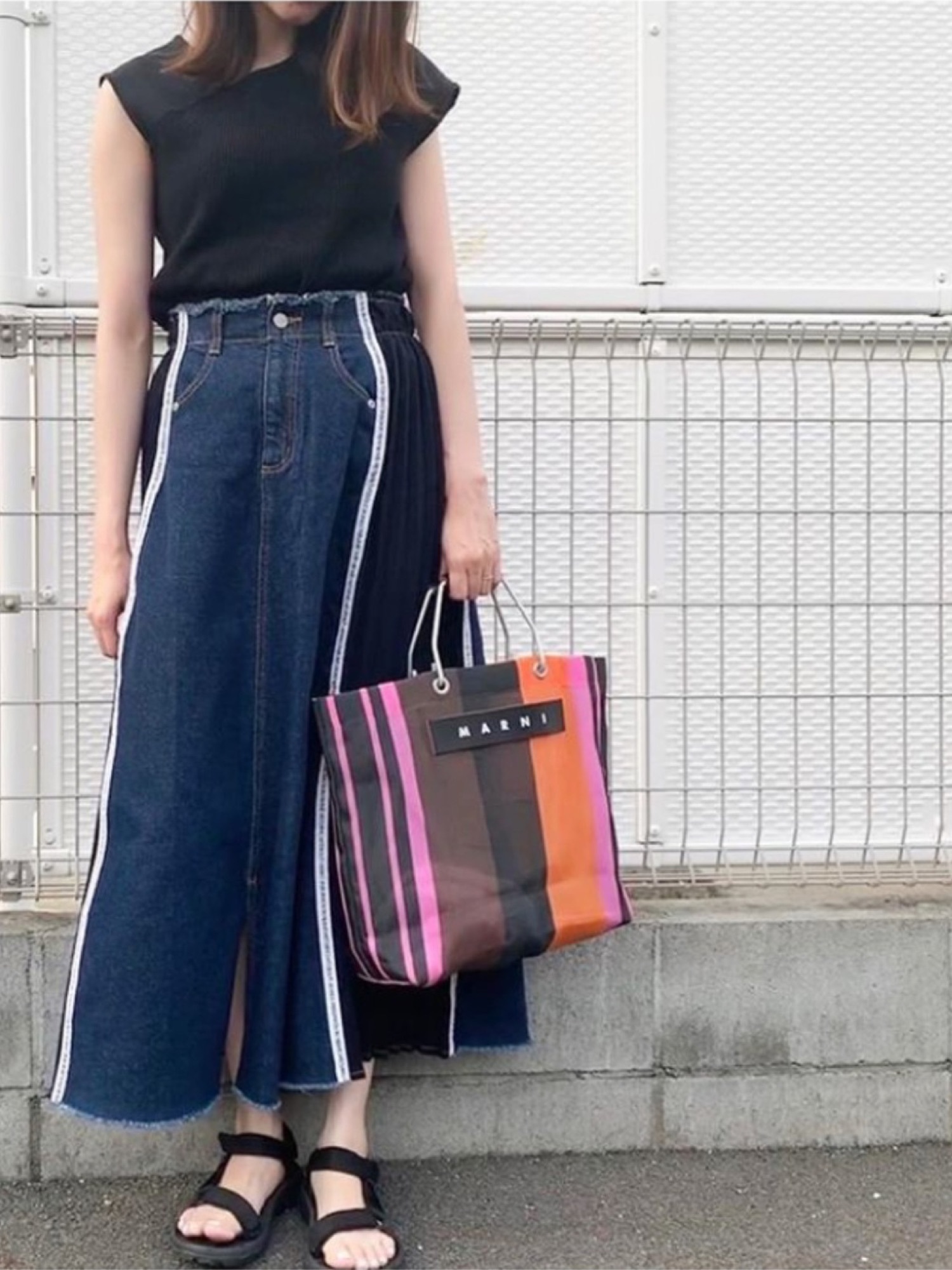 AMERI 新品★SIDE PLEATS DENIM SKIRT Ｓサイズ★ 美品】Ameri SIDE PLEATS DENIM SKIRT S - メルカリ