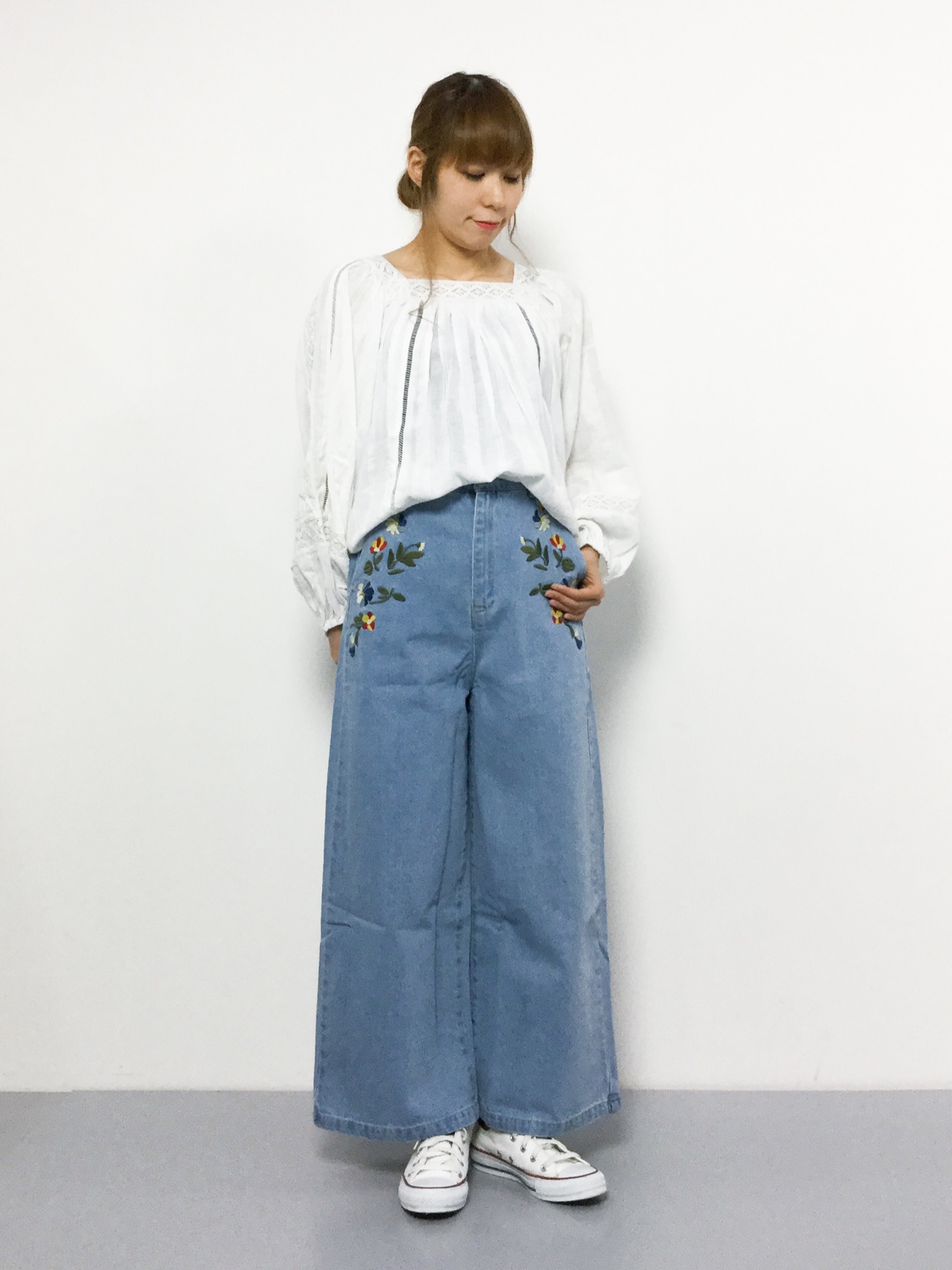 JOURNAL STANDARD（ジャーナルスタンダード）の「【sara mallika