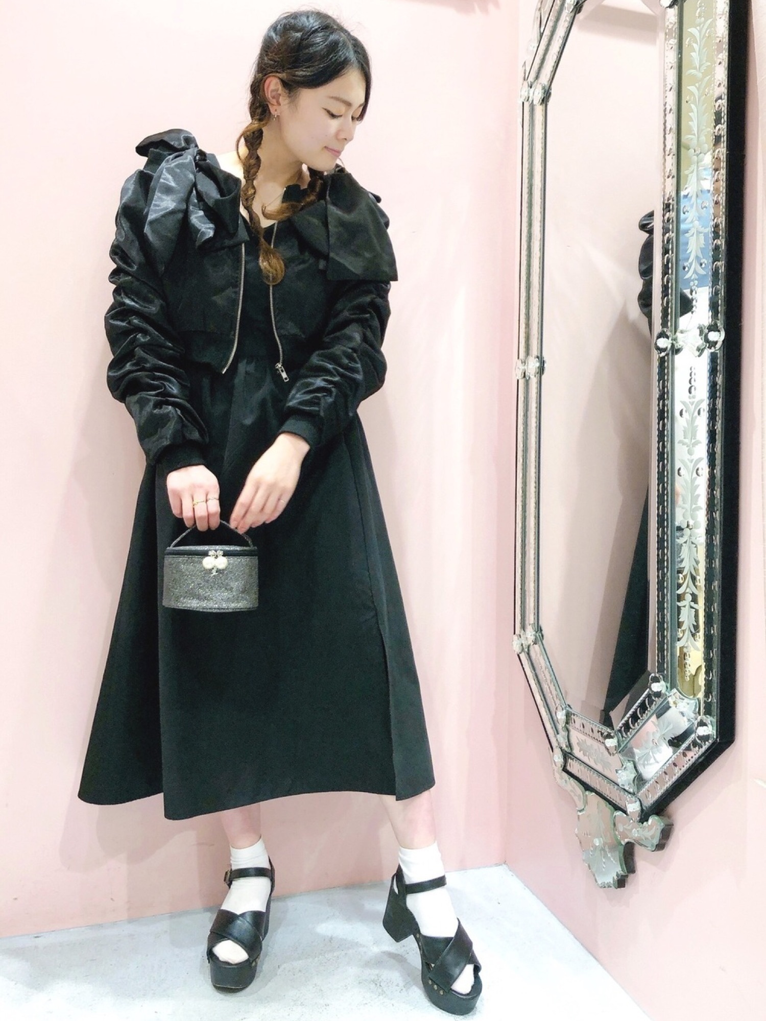 lilLilly（リルリリー）の「リボンオフショルMA-1（MA-1）」 - WEAR