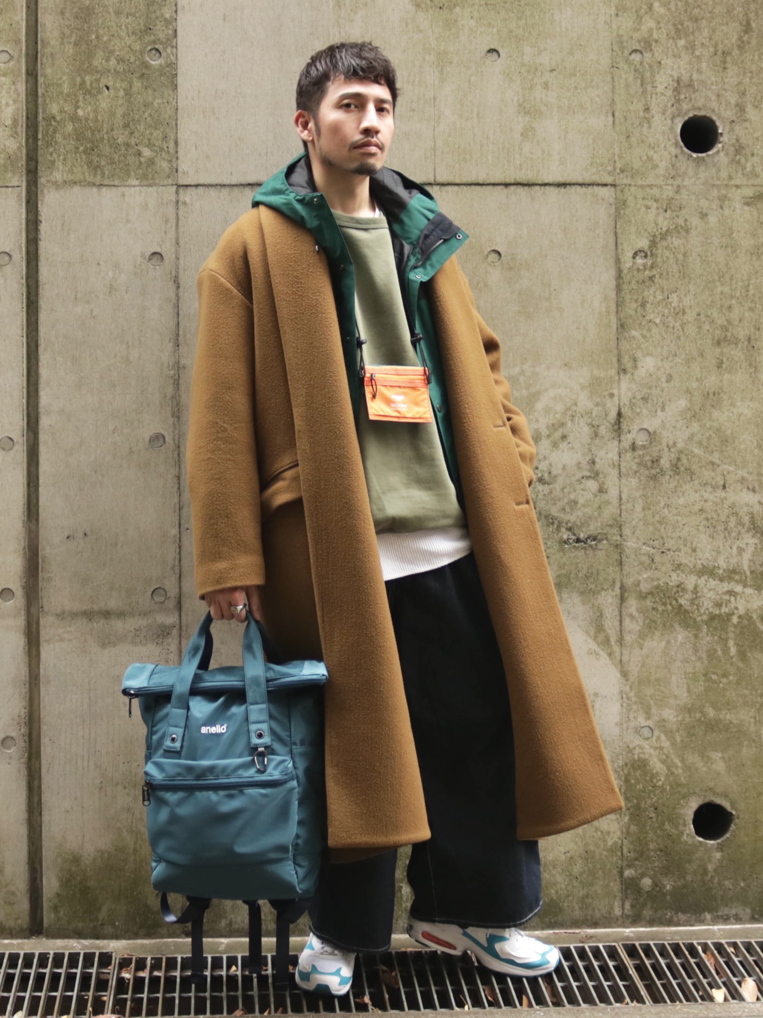 THE NORTH FACEのマウンテンパーカーを使った「ロングコート」の人気 