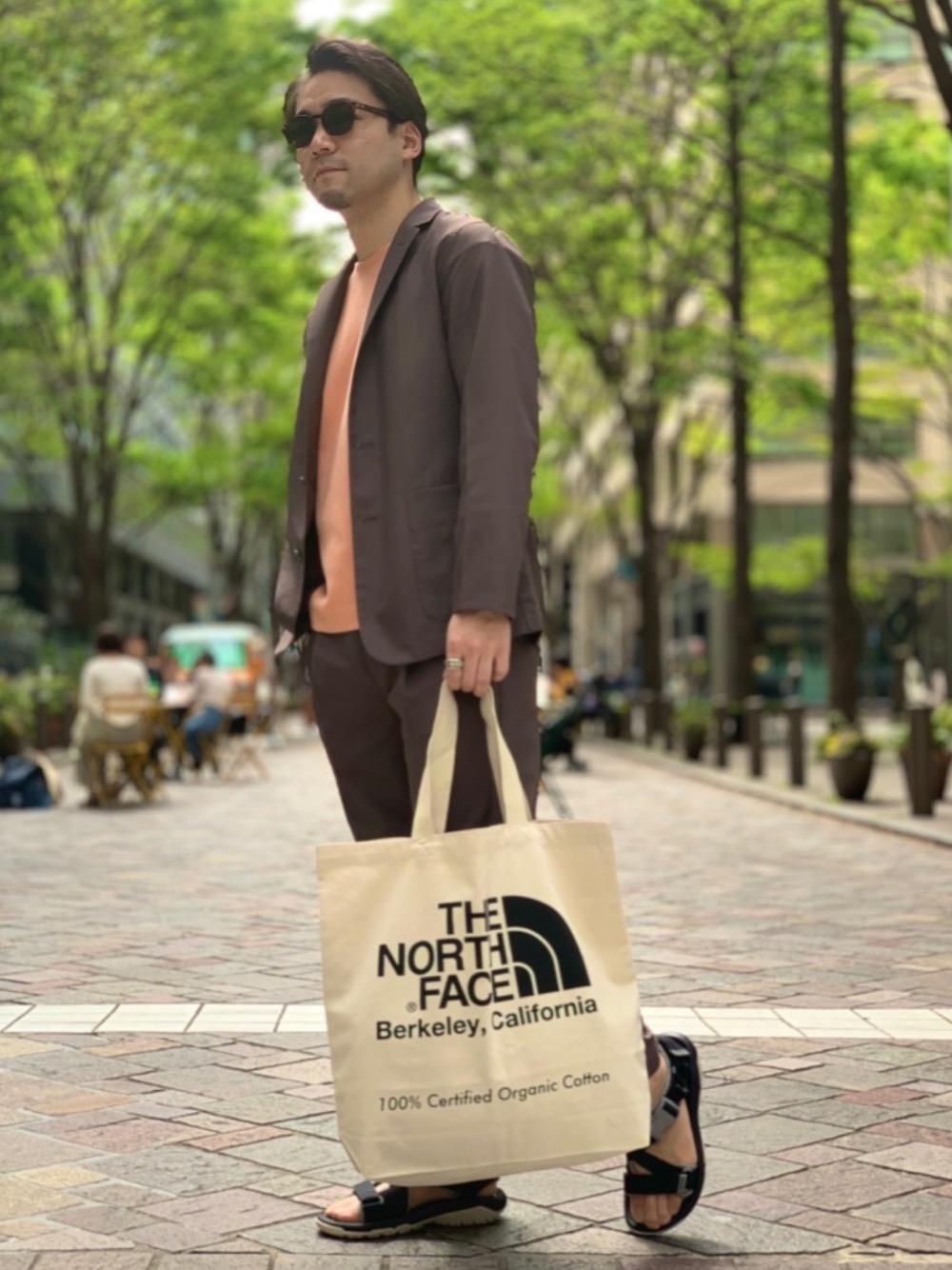 oono_y｜THE NORTH FACEのトートバッグを使ったコーディネート