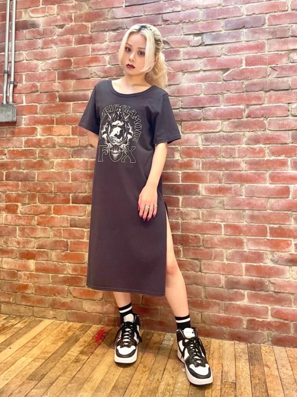 未使用⭐︎HYSTERIC GLAMOUR 猫柄・膝丈ワンピース HYSTERIC GLAMOUR（ヒステリックグラマー）の「FOXY LADY