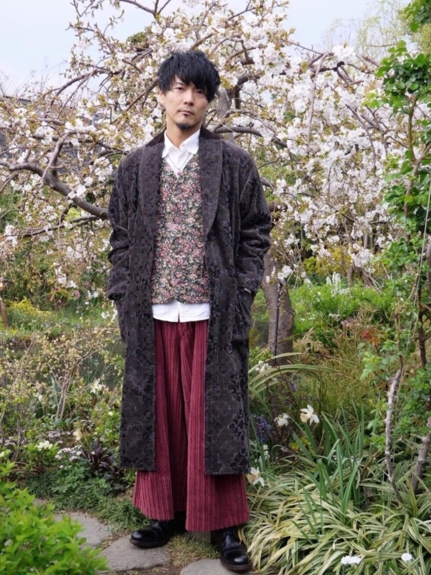 Iroquois（イロコイ）の「VELVET KILIM ショールカラーコート（その他