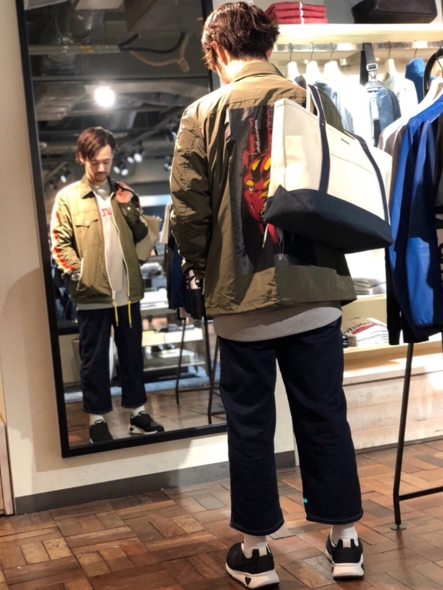 DIESELのナイロンジャケットを使った「デニムはやっぱりディーゼル」の 