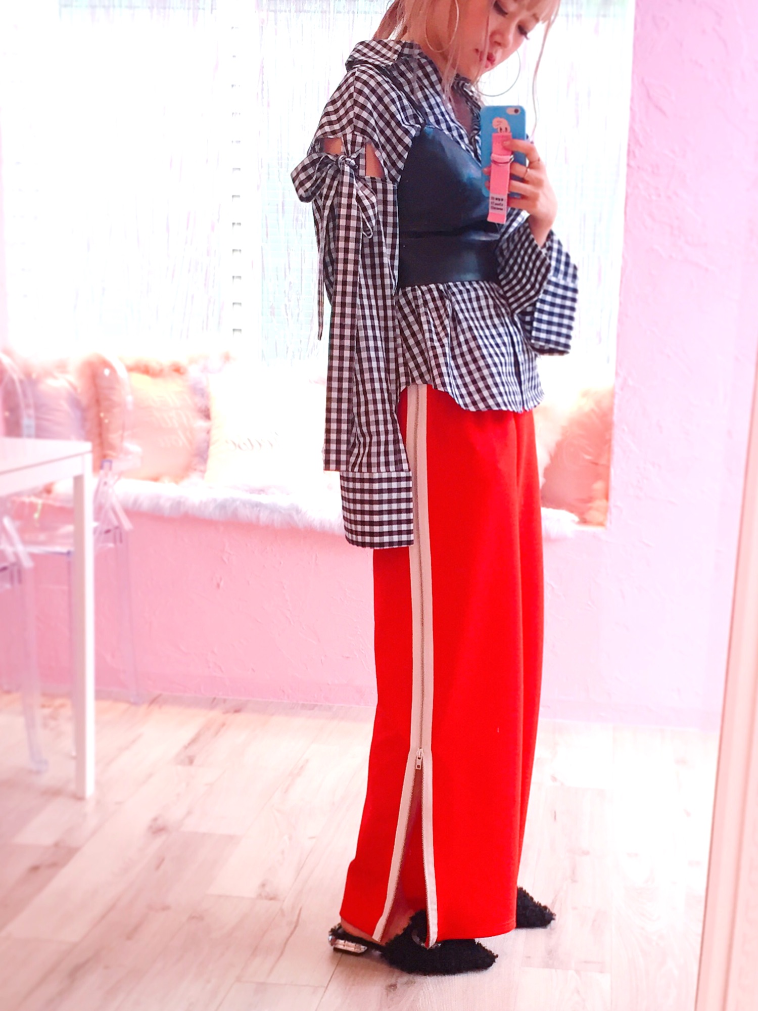 lilLilly ドロップショルダーリボンシャツ lilLilly（リルリリー）の「ドロップショルダーリボンシャツ（シャツ