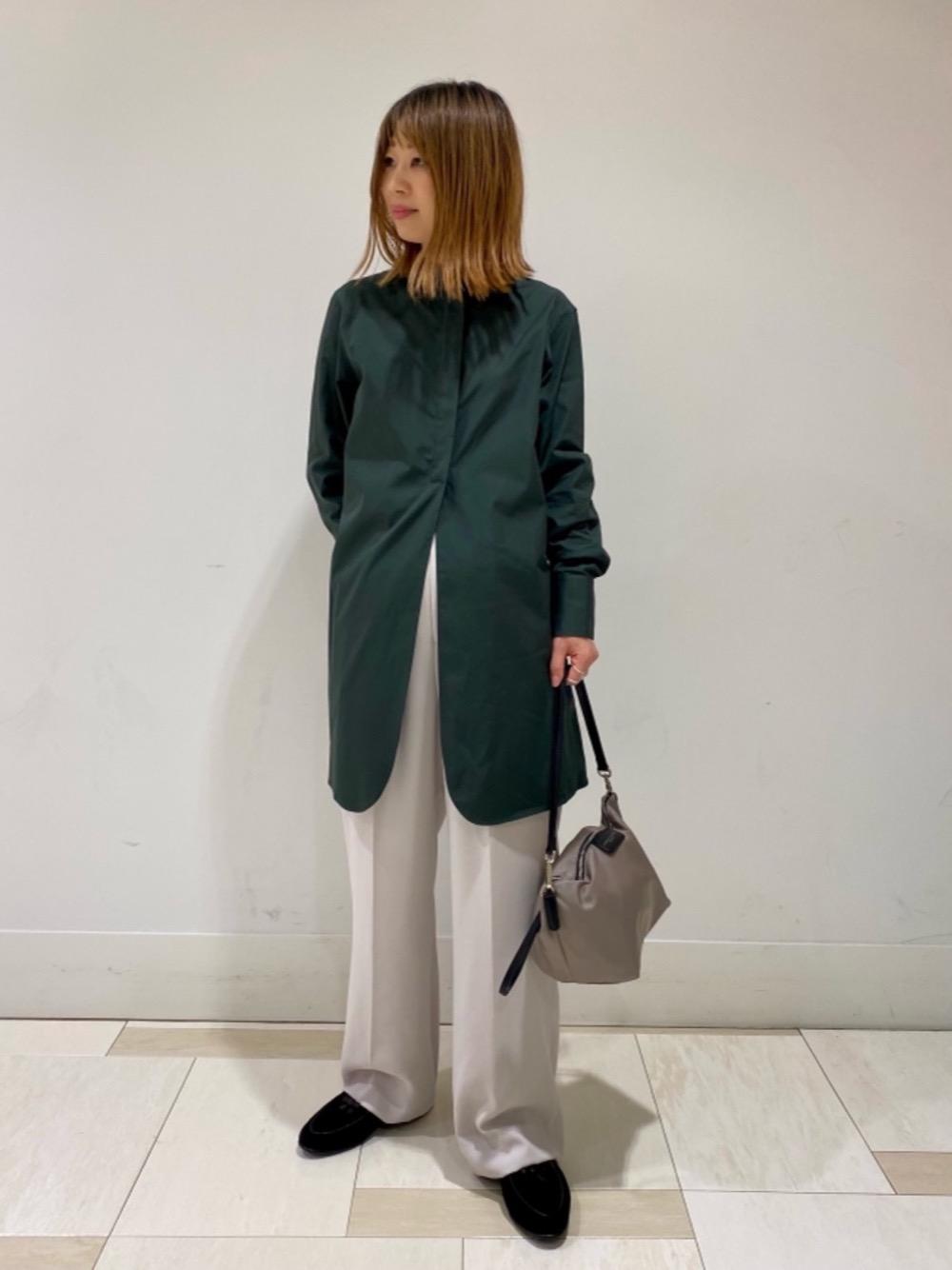 TICCA（ティッカ）の「＜TICCA（ティッカ）＞スタンドカラー スリット