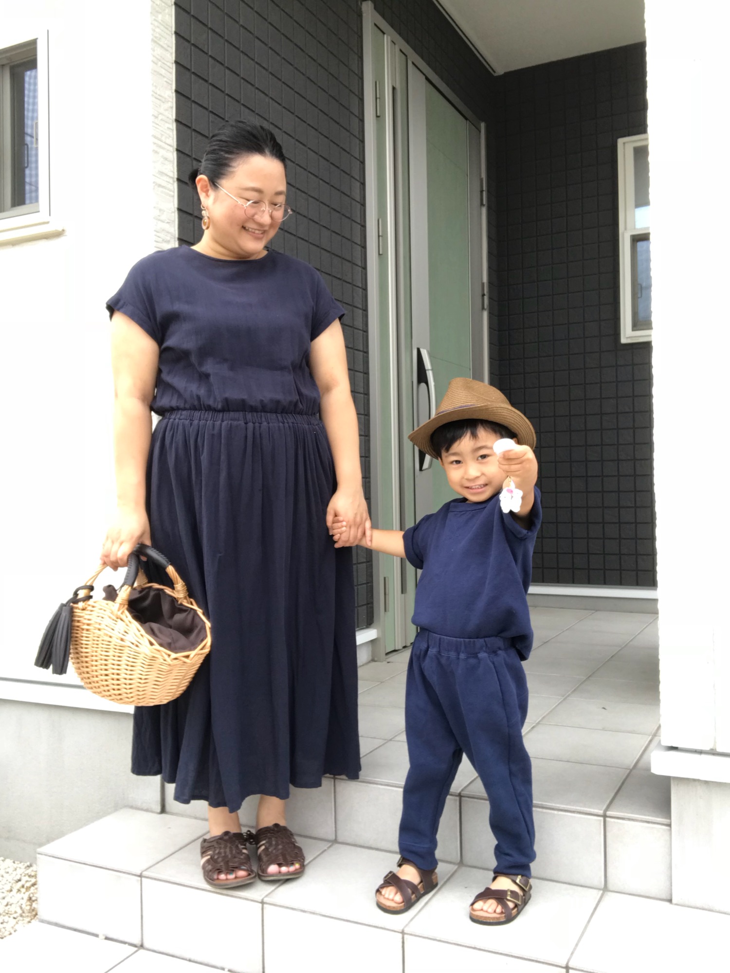 おまとめ2点 ワンピース　ブルー/パンツ　ブラウン ☁︎•ꇵ͒•`s☺︎+sa*॰¨̮｜GUのワンピースを使ったコーディネート - WEAR