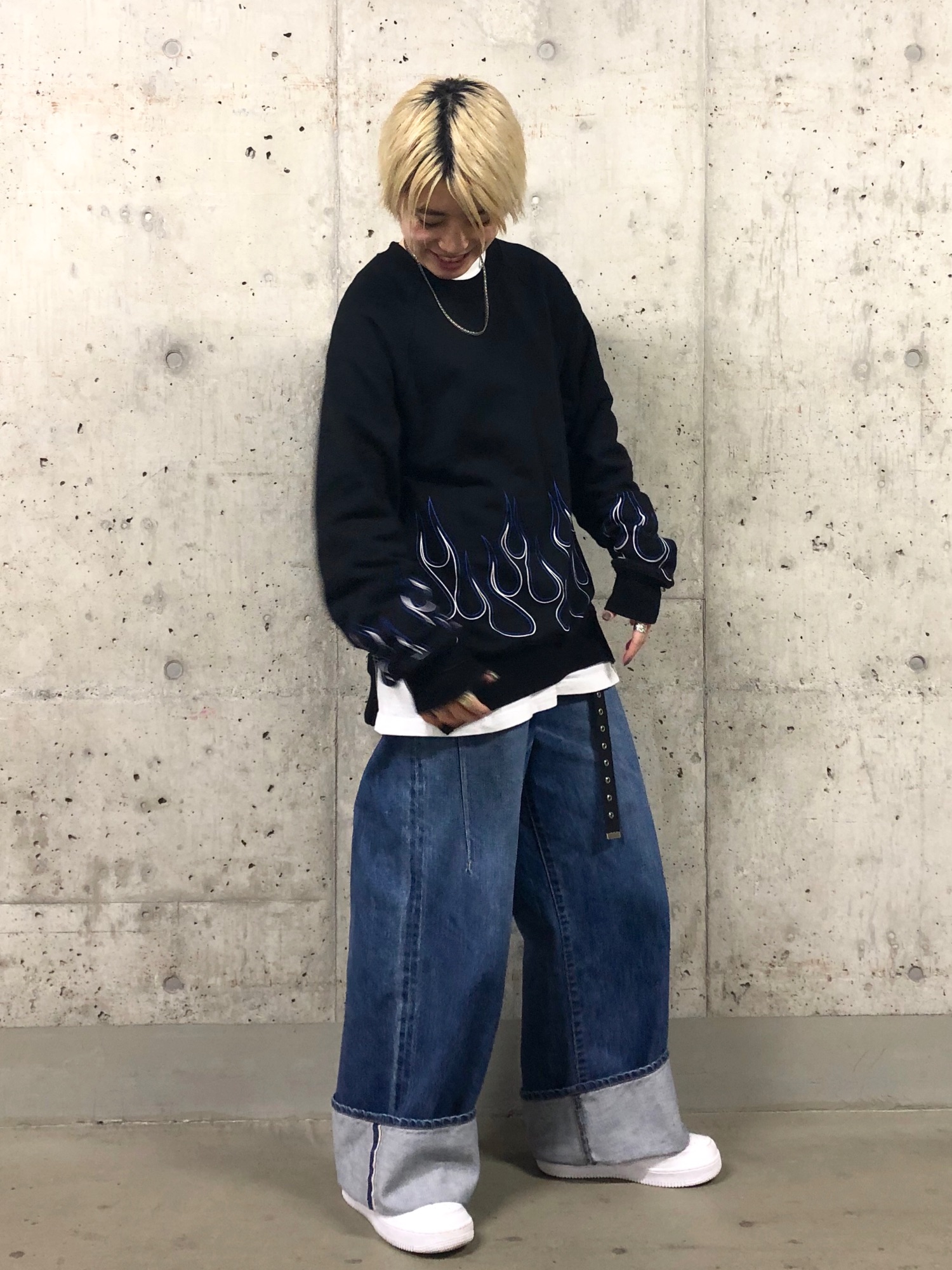 VAPORIZE（ヴェイパライズ）の「VAPORIZE / Side Zip Fire Crew Sweat 