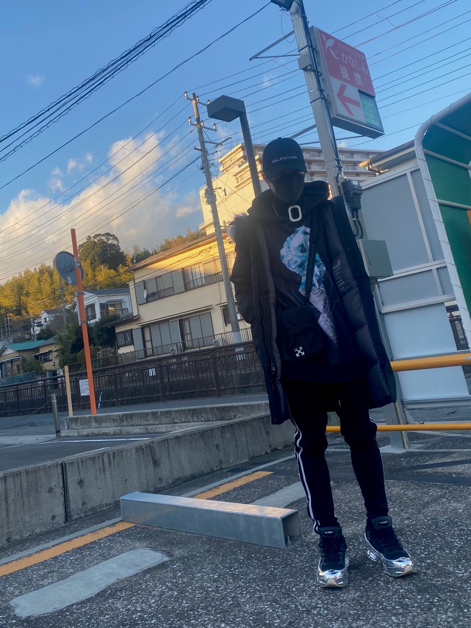 TRAVAS TOKYO【トラバストーキョー】アイスクリームプリント半袖パーカー TRAVAS TOKYO【トラバストーキョー】アイスクリームプリント半袖