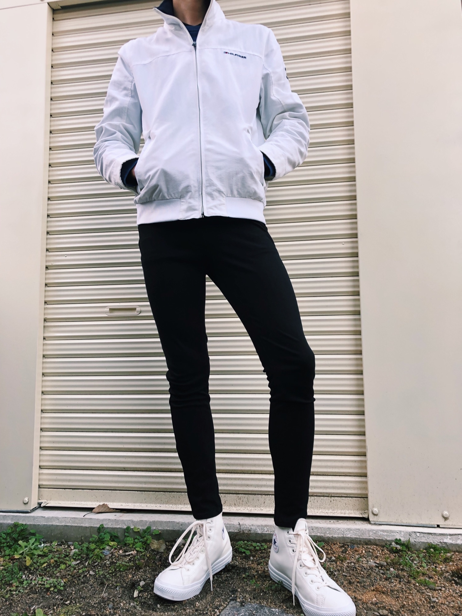 TOMMY HILFIGERのナイロンジャケット（ホワイト系）を使った人気 