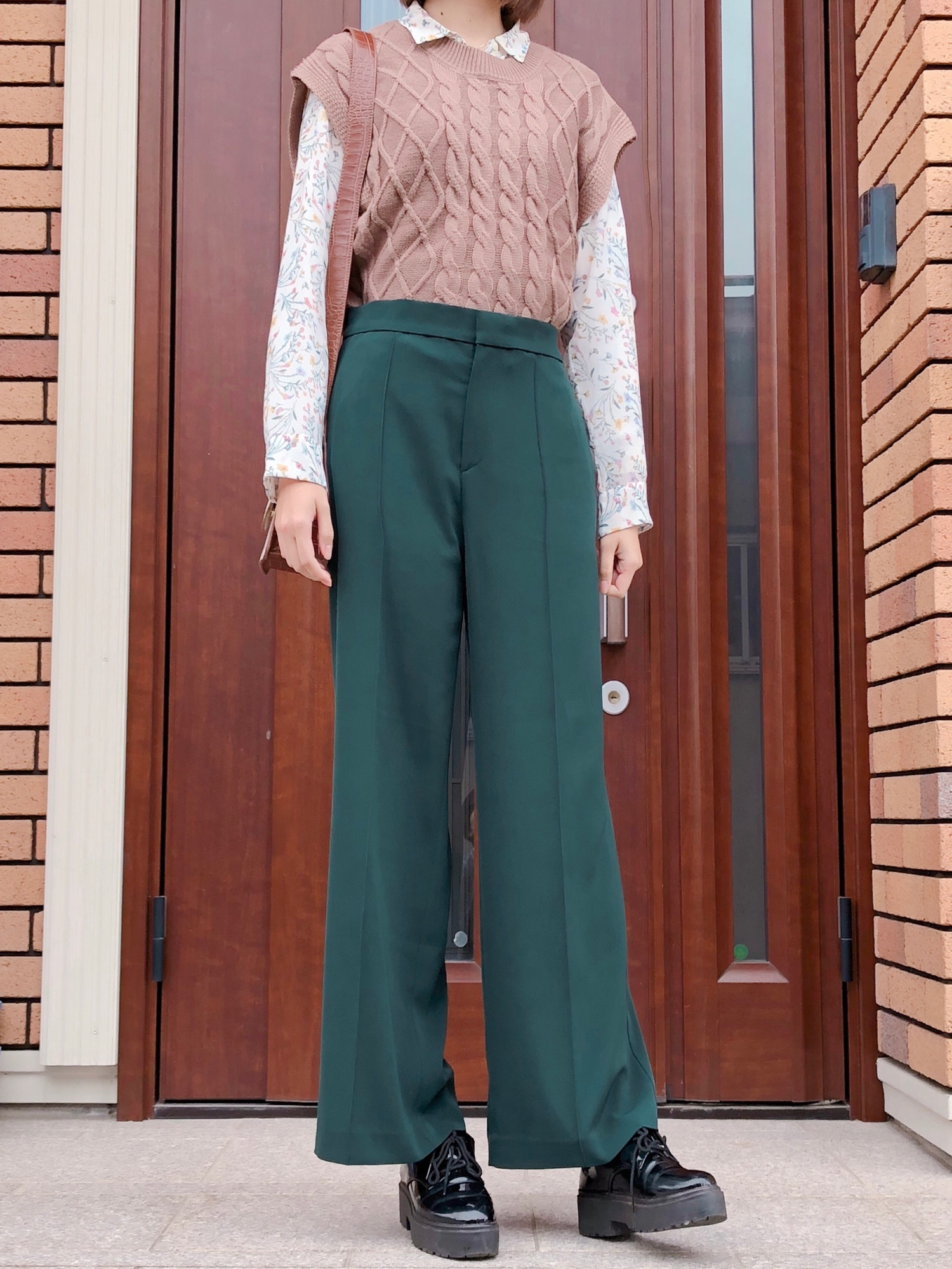 専用◆複◇製 UNIQLO（ユニクロ）の「シフォンプリントブラウス（フラワー・長袖